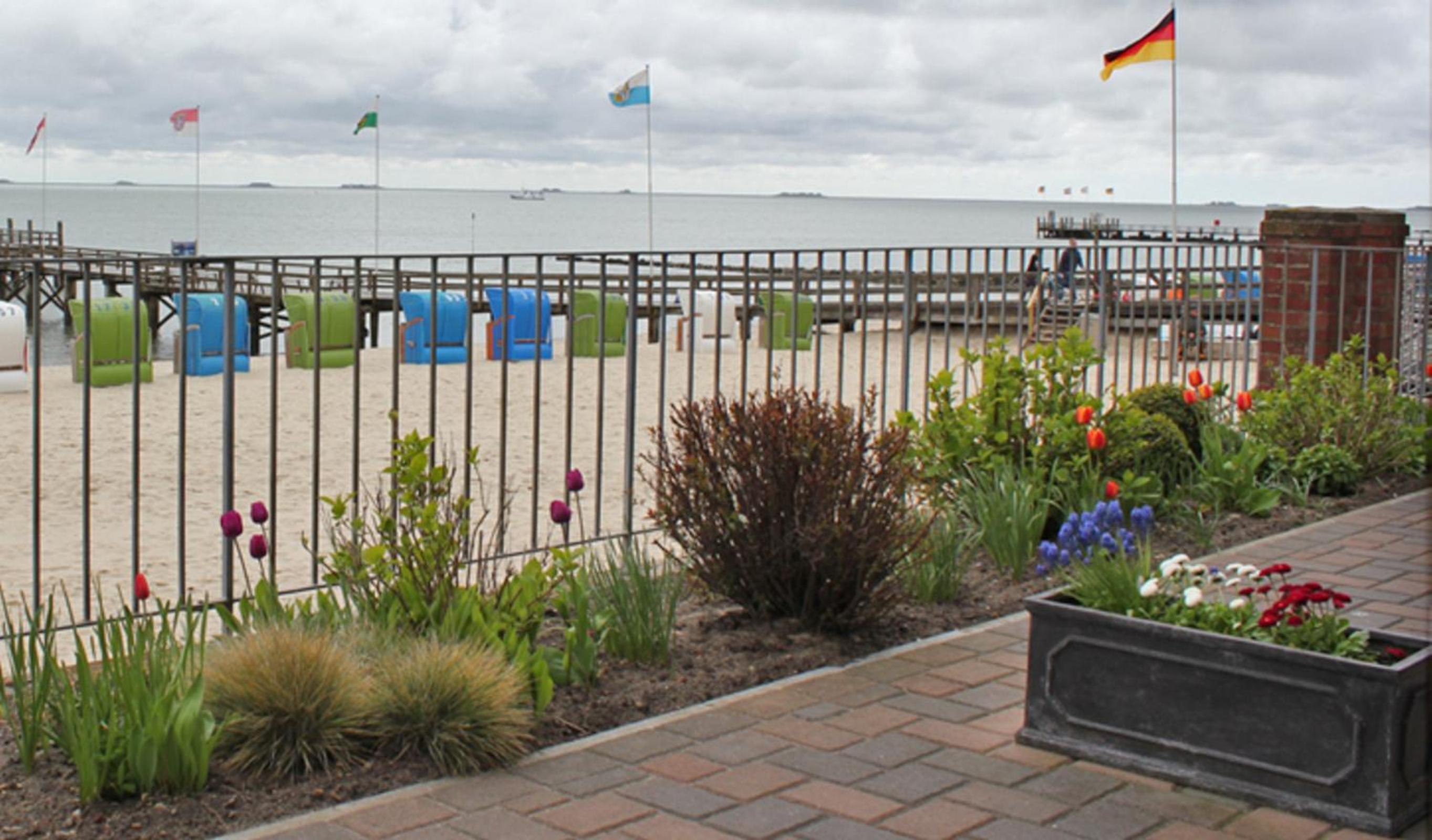 Photo 10