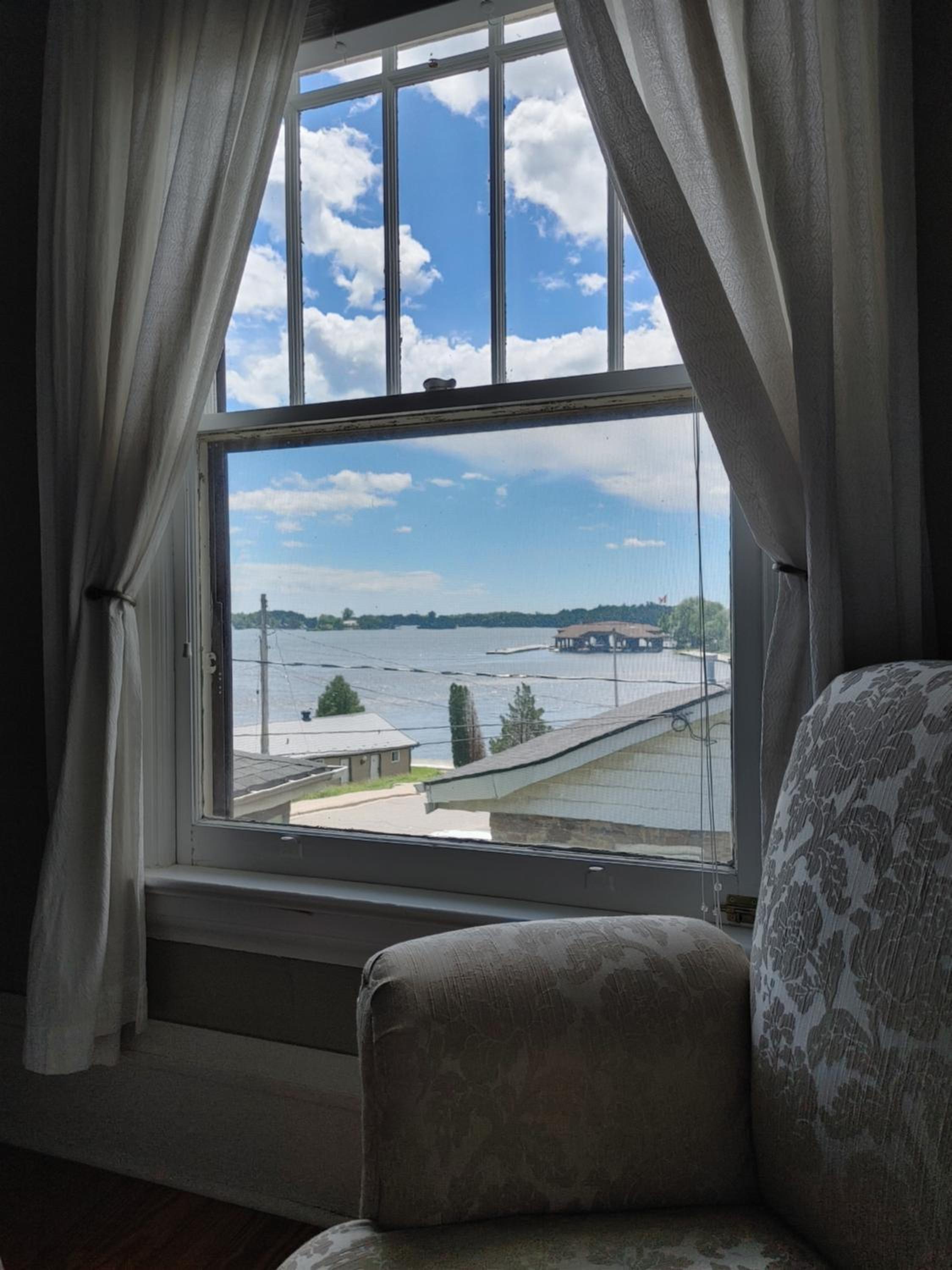 Stonewater Manor B&B