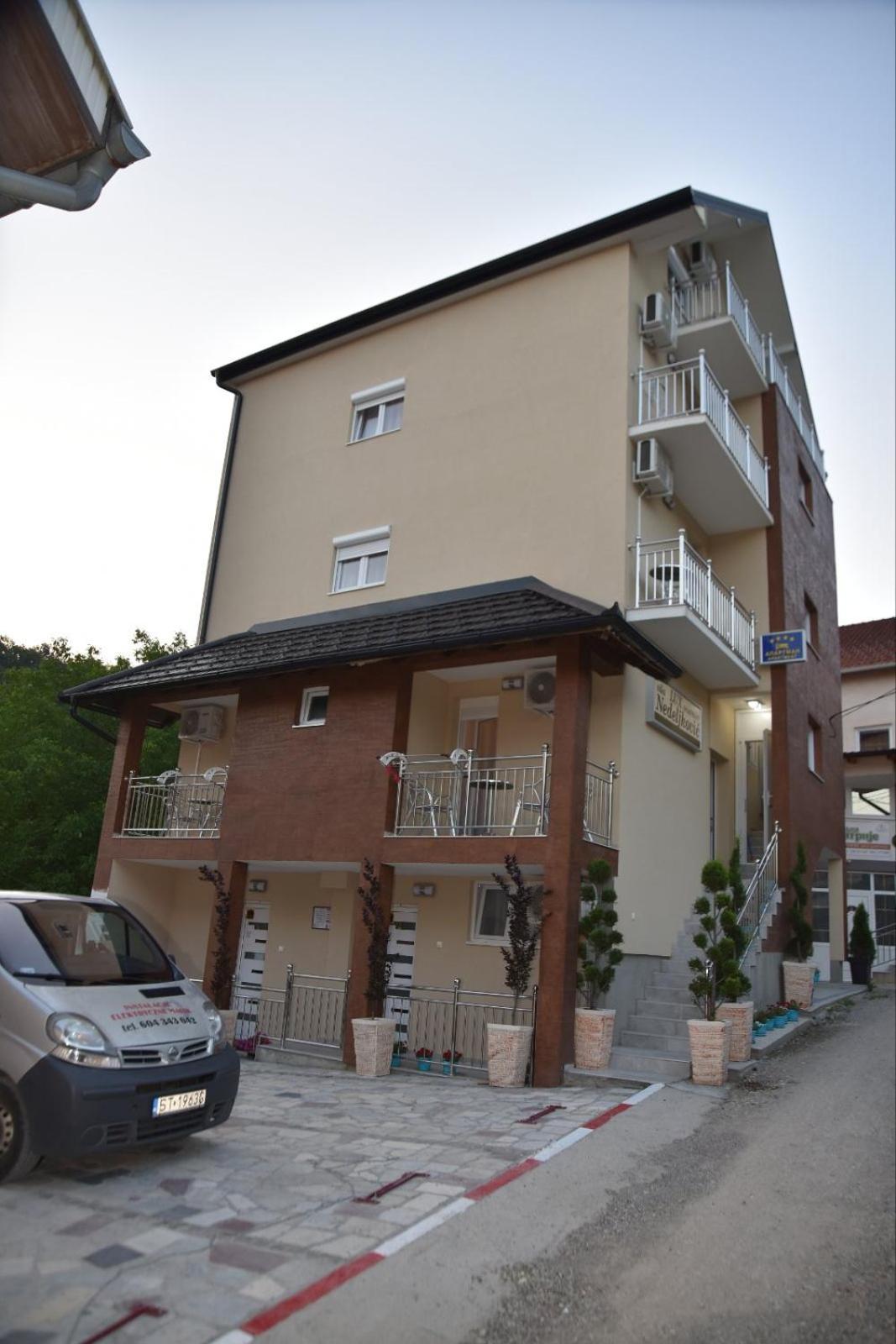 Vila Lux Nedeljkovic Gornja Trepca view 4