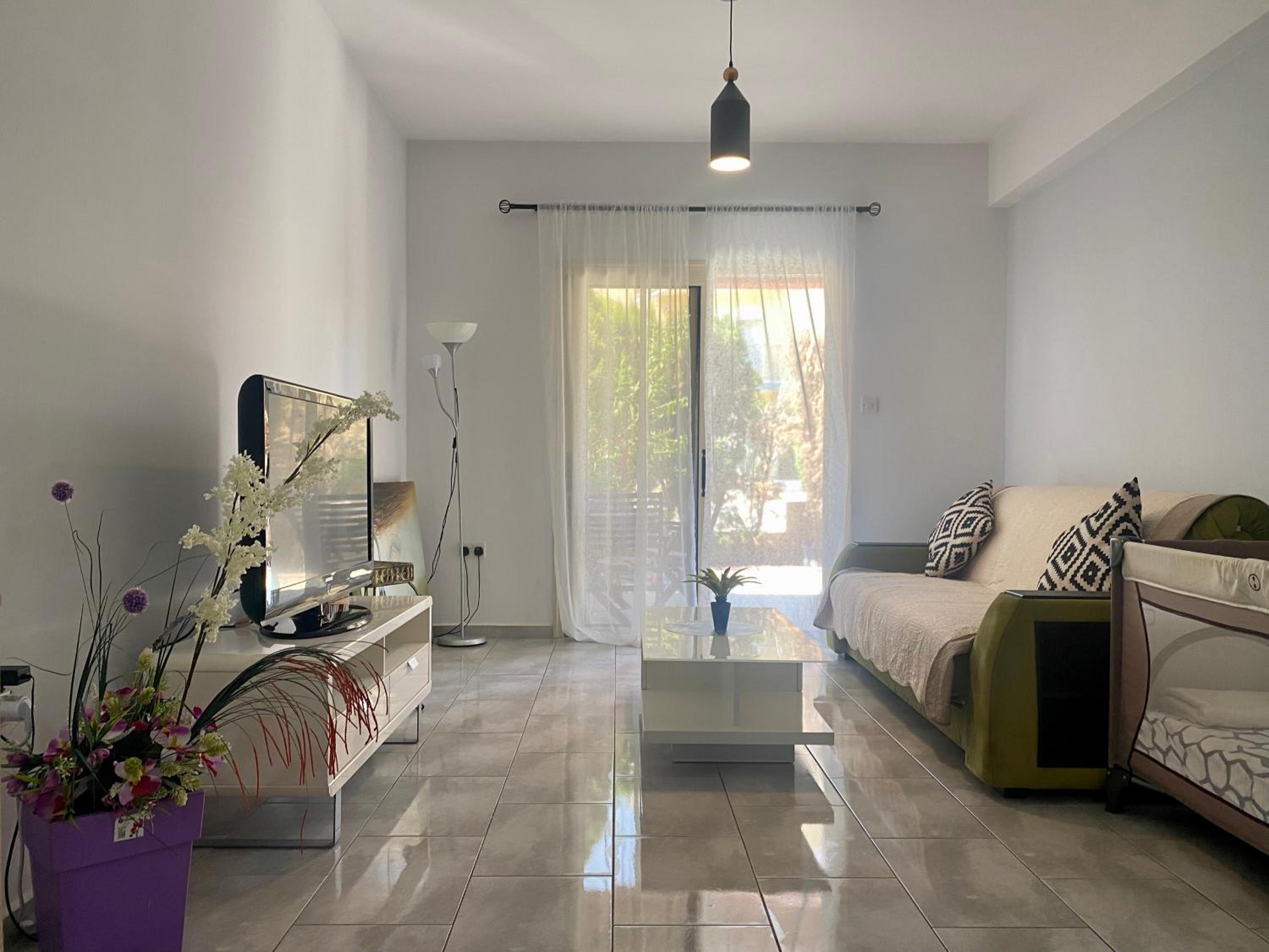 beautiful apartment near the sea and a large private garden view 3