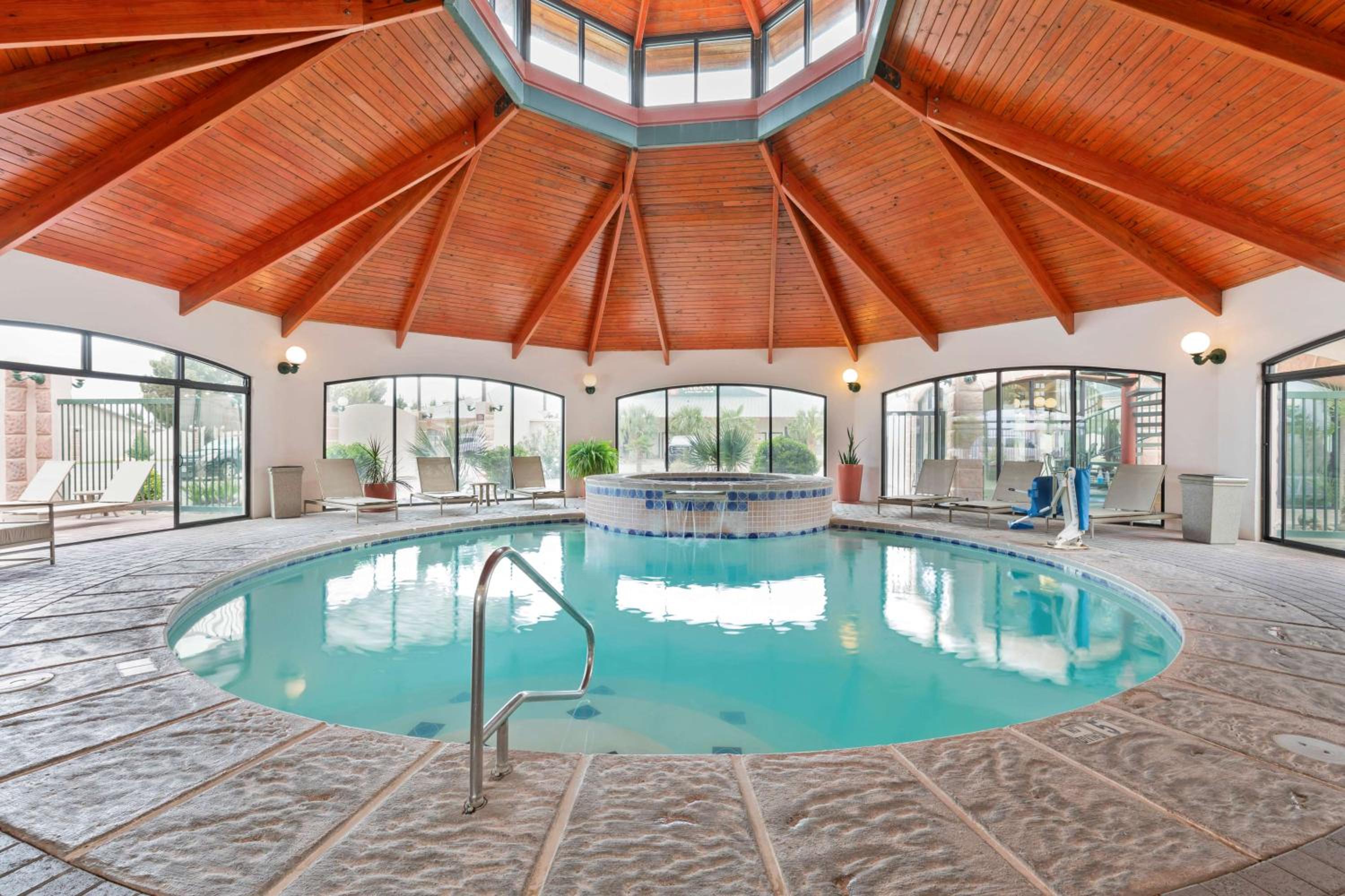 Pecos Vacations - Best Western Plus Swiss Chalet Hotel  Suites - Property Image 1