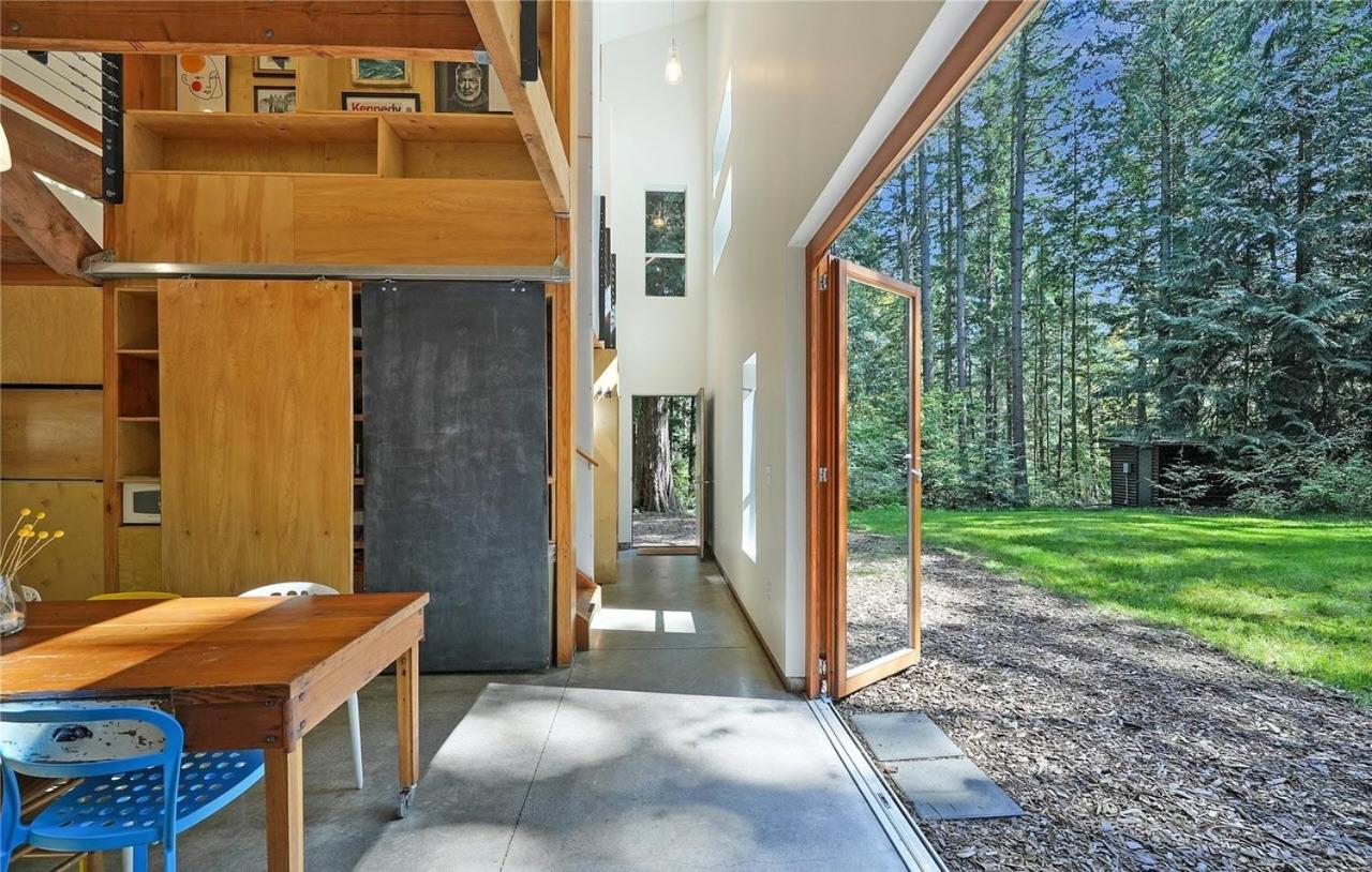 Guemes Island Road Modern Home