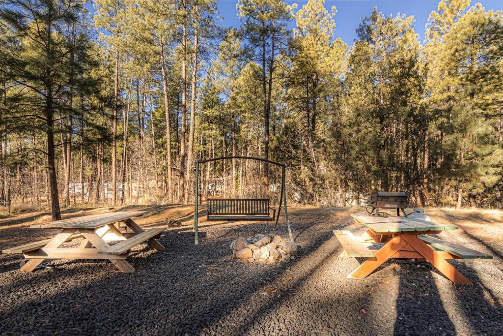 Payson Vacations - Forest Cabin 5 Old Glory - Property Image 15