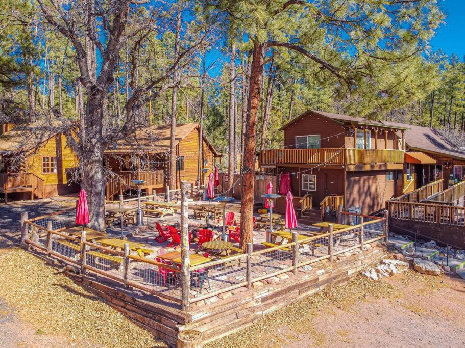 Payson Vacations - Forest Cabin 5 Old Glory - Property Image 9
