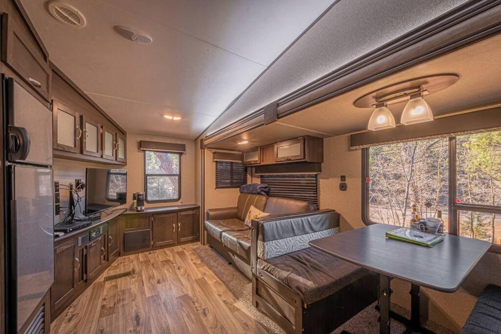 Payson Vacations - Unique forest adventure 10 Glamper - Property Image 24