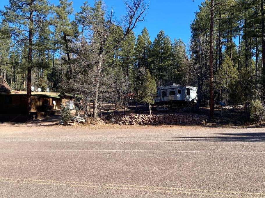 Payson Vacations - Unique forest adventure 10 Glamper - Property Image 14