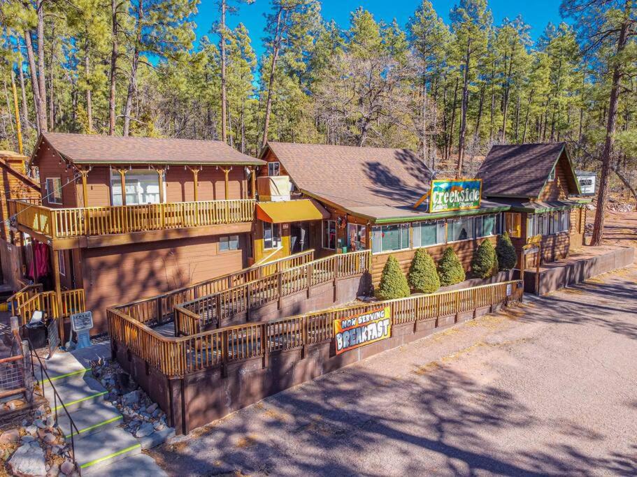 Payson Vacations - Unique forest adventure 10 Glamper - Property Image 7