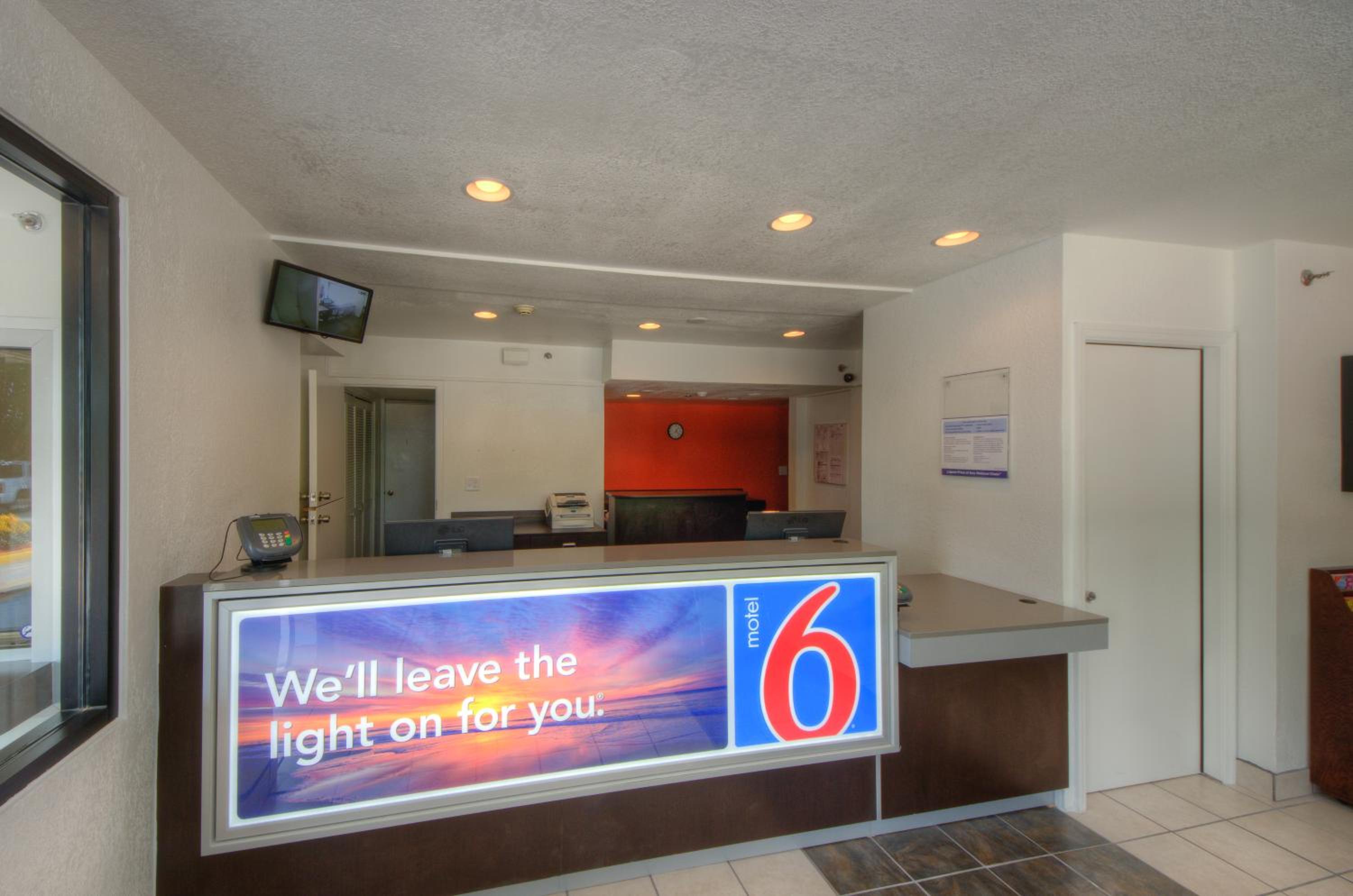 Miscellaneous Market Vacations - Motel 6-Bradenton, FL - Property Image 3