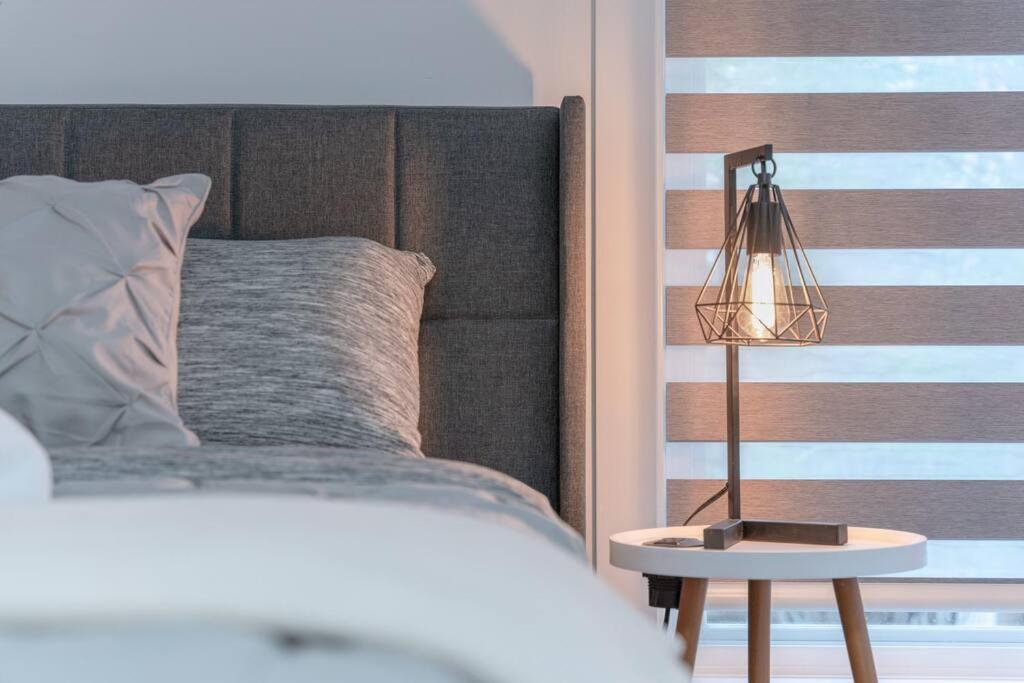 Chic Romantic3bed patio WIFI quiet retreat parking