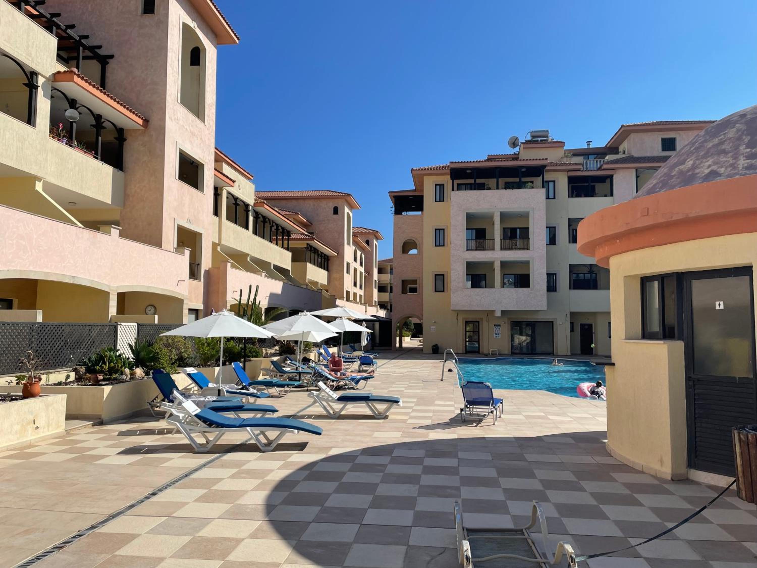 Pool side 2 Bedroom Queens gardens Complex view 3