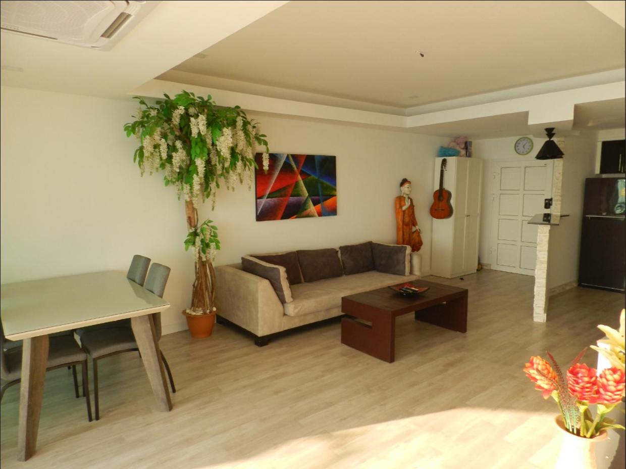 Jomtien PLAZA Condotel