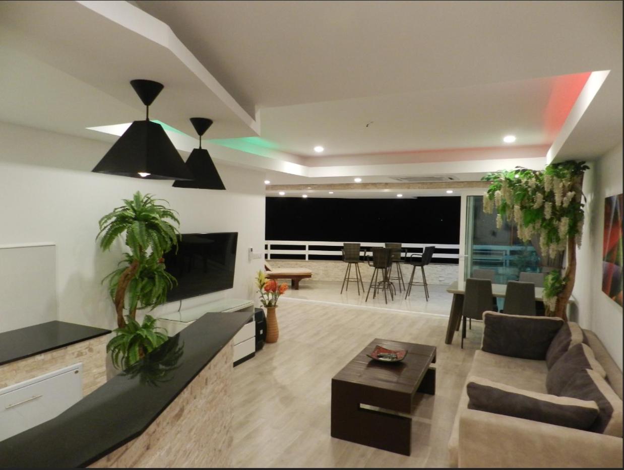 Jomtien PLAZA Condotel