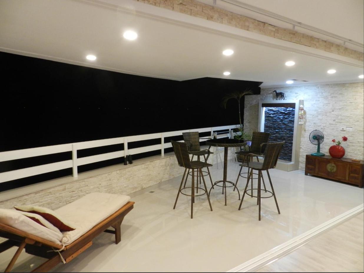 Jomtien PLAZA Condotel