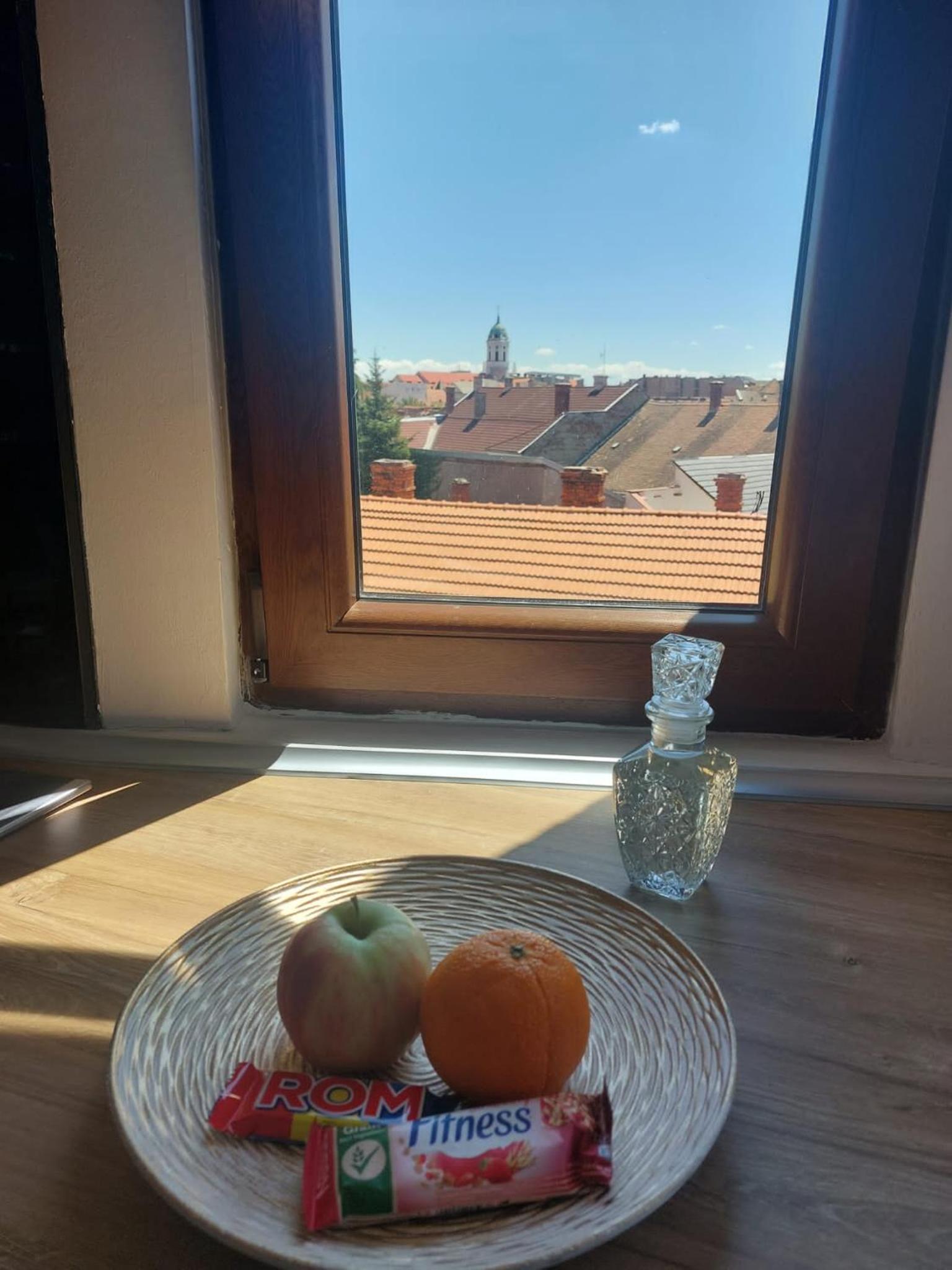 Picky Apartment view 4
