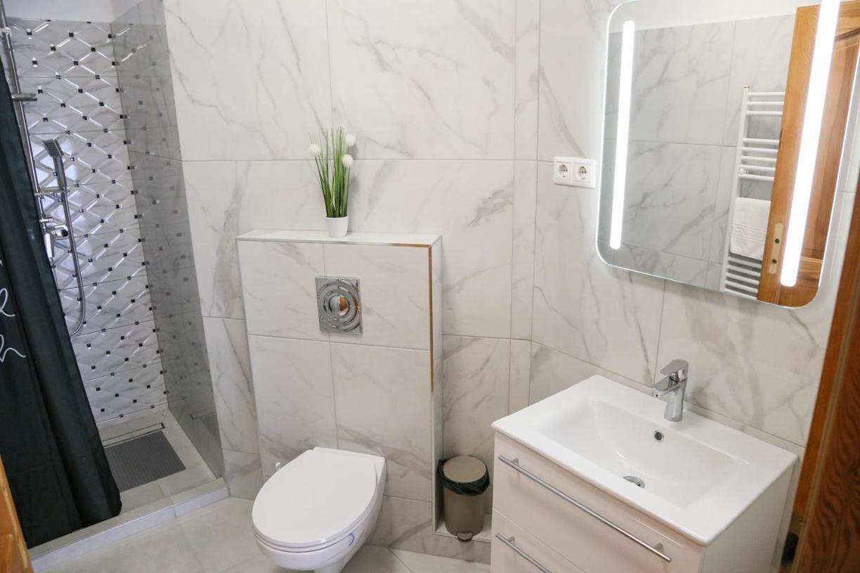 Família Apartmanház