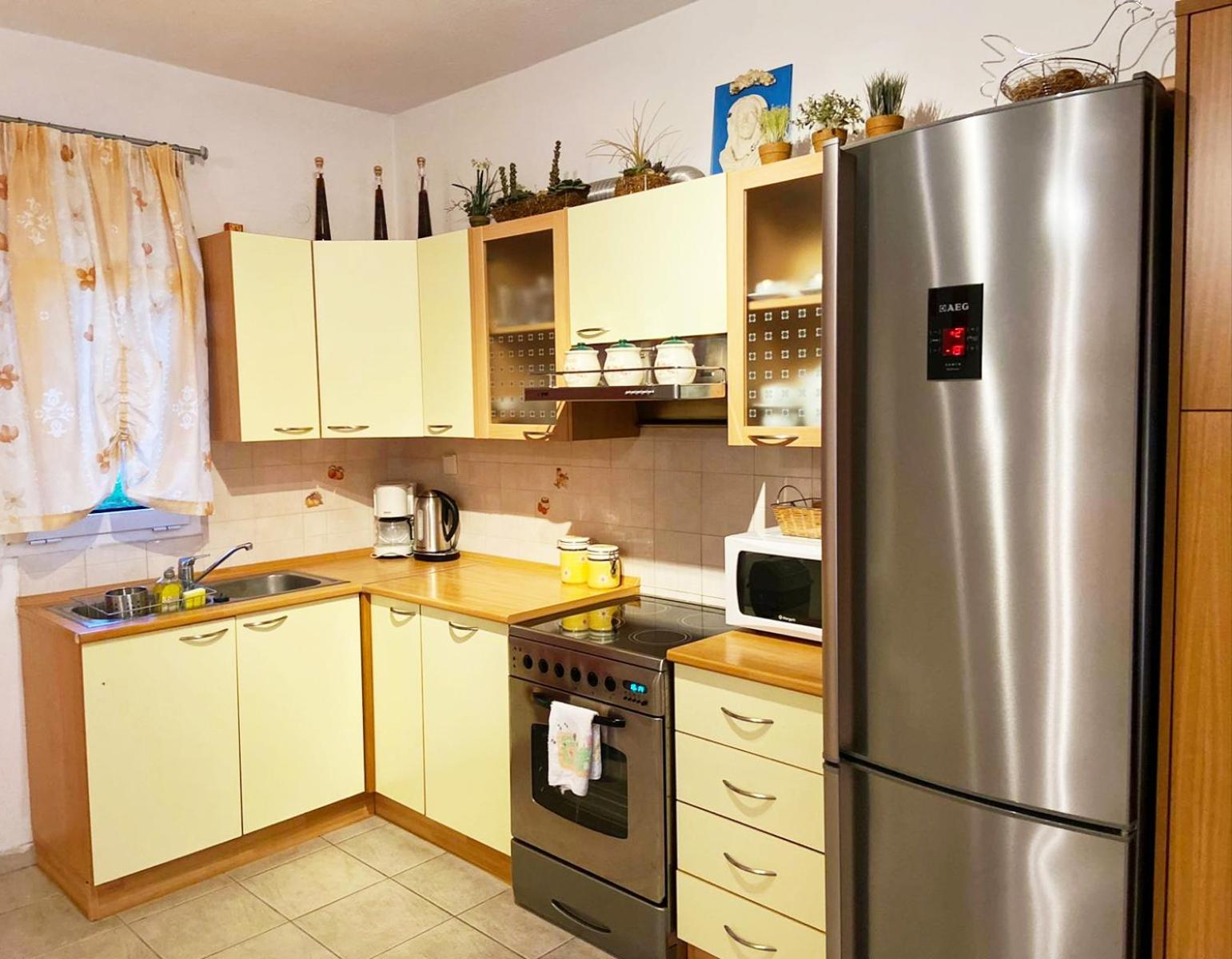 Heaven's door- Siviri maisonette view 2