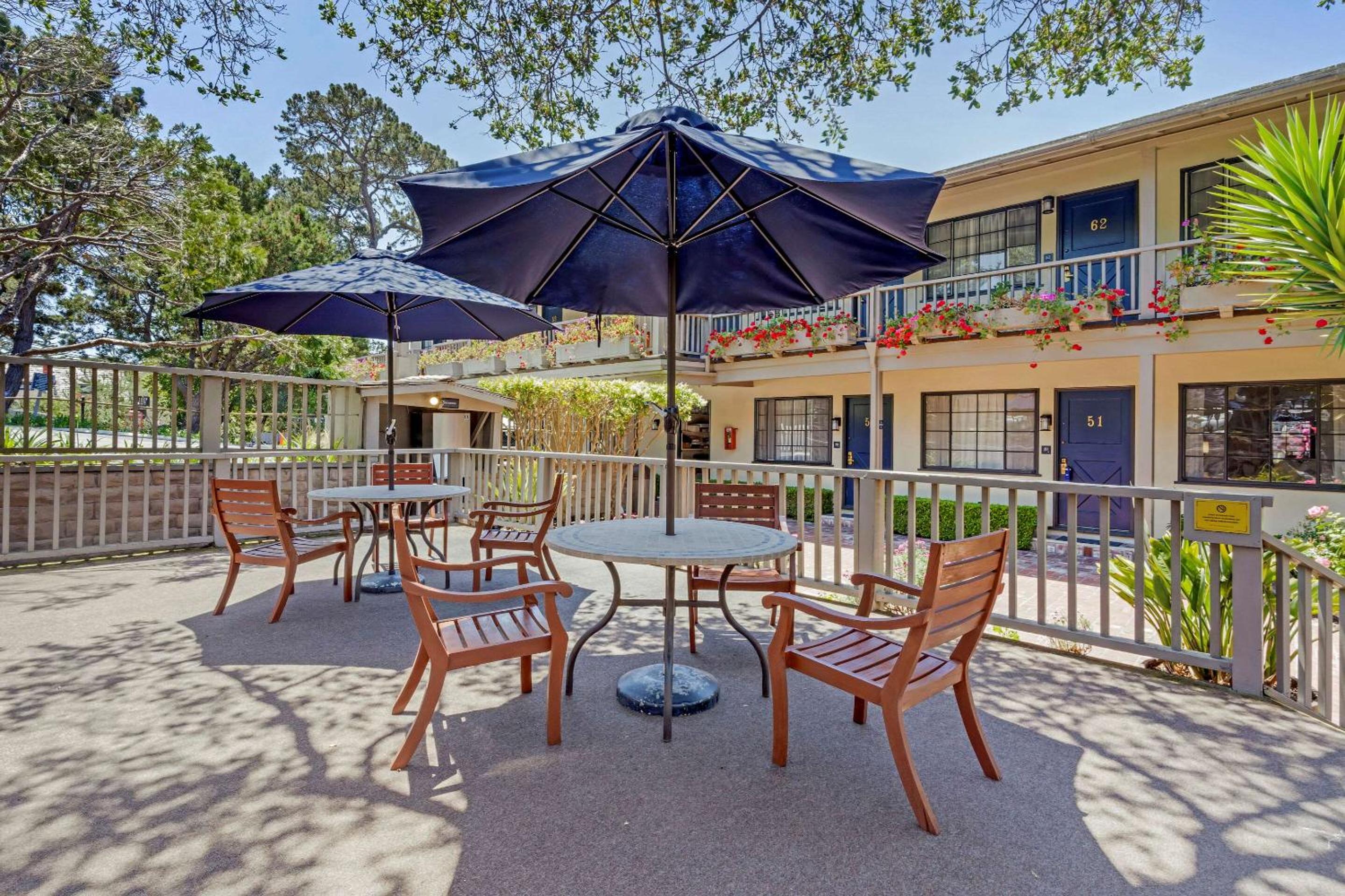 Monterey Vacations - Comfort Inn Carmel By the Sea - Property Image 5