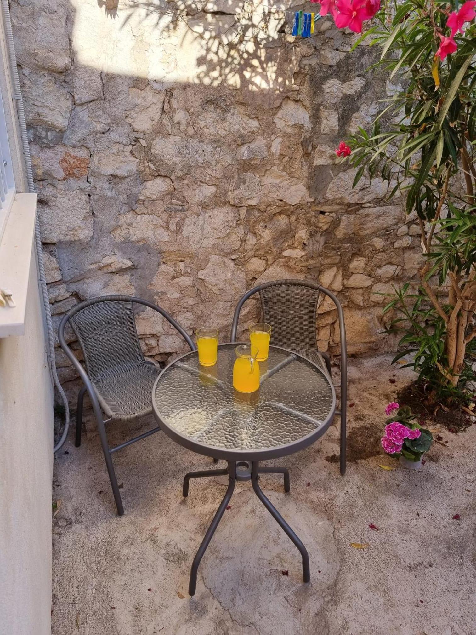 Oleander Apartments Split
