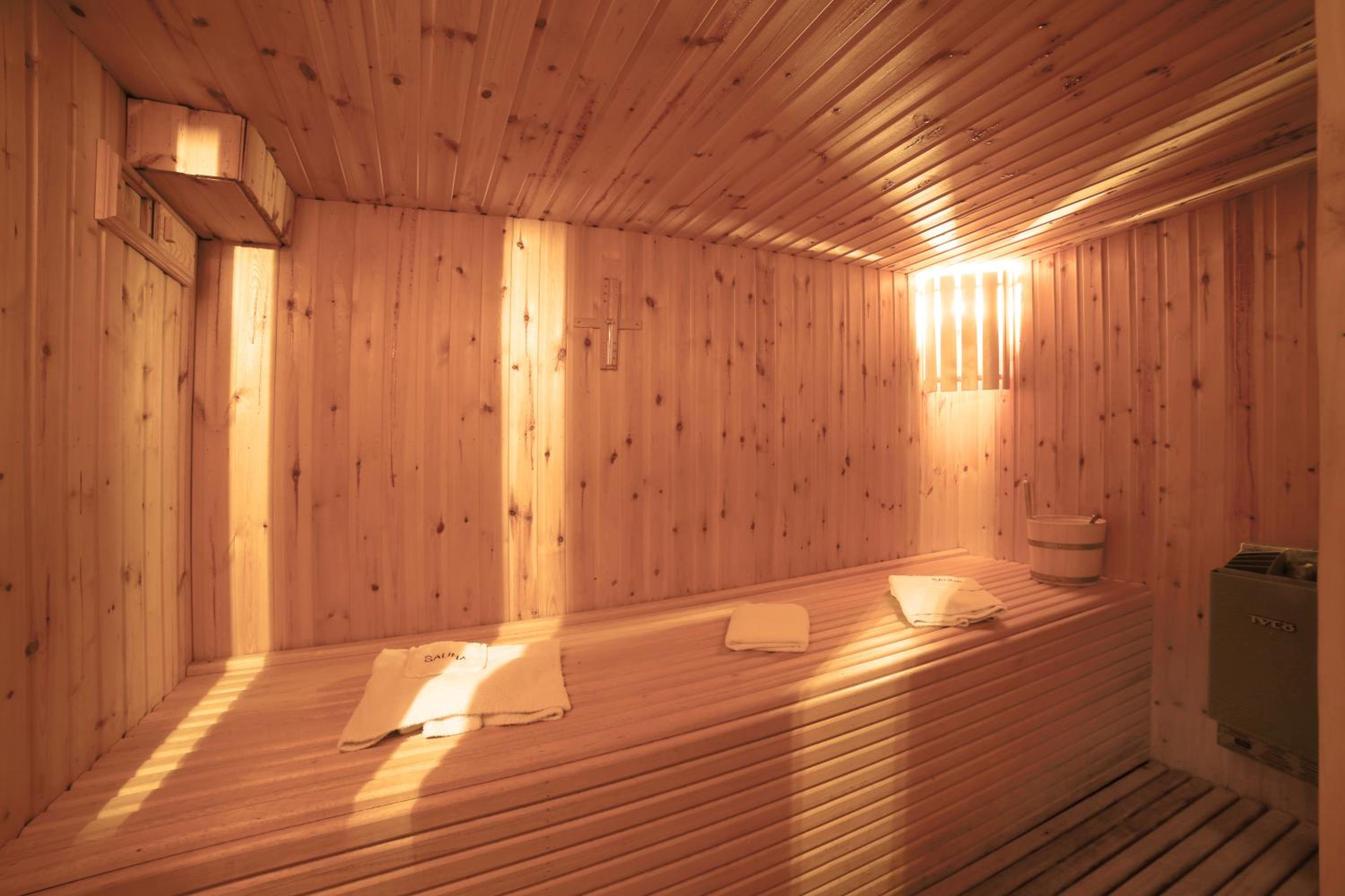 Dolce Casa Pool and Sauna