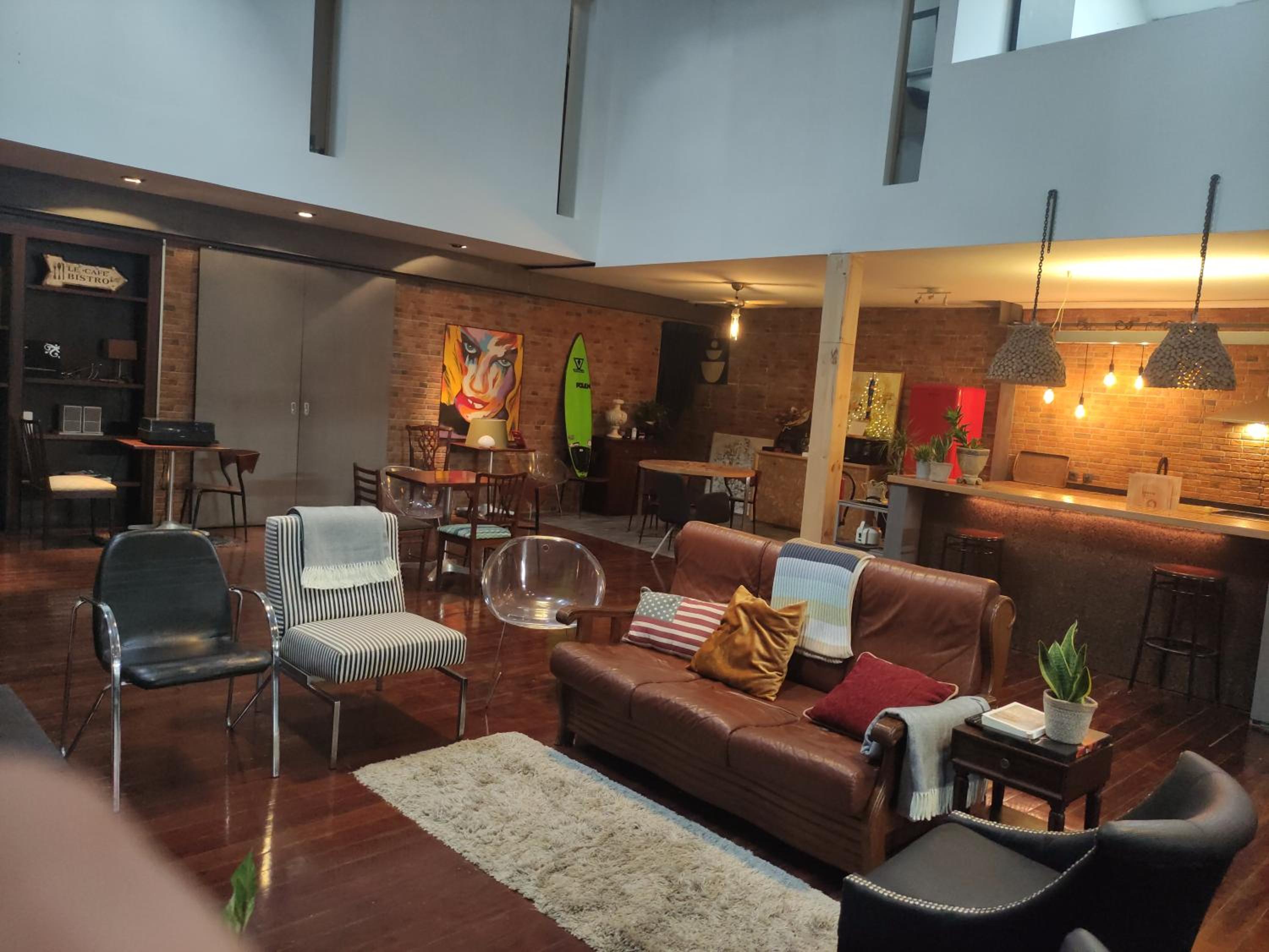 lounge
