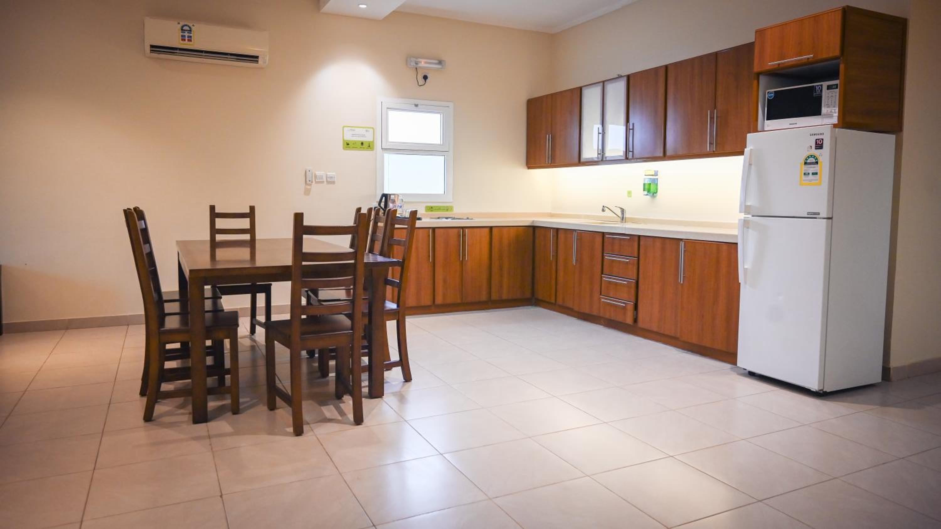 Al Jar Resort - Families Only