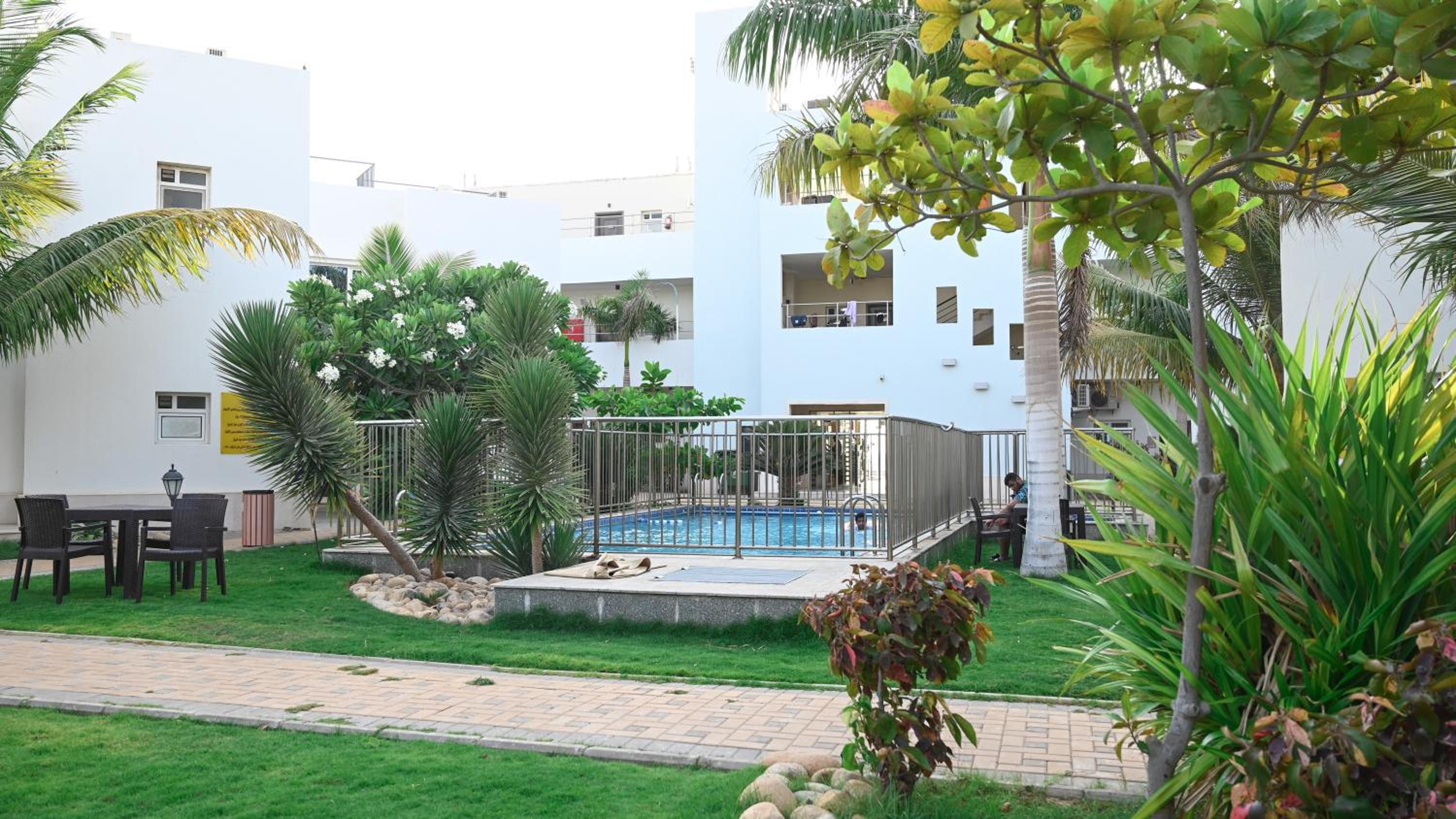 Al Jar Resort - Families Only