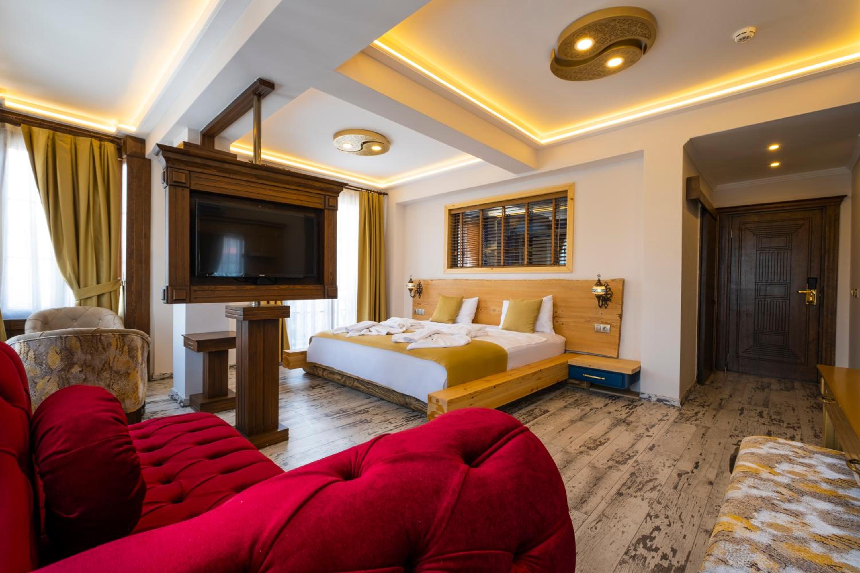 Reis Royal Otel - Image 25