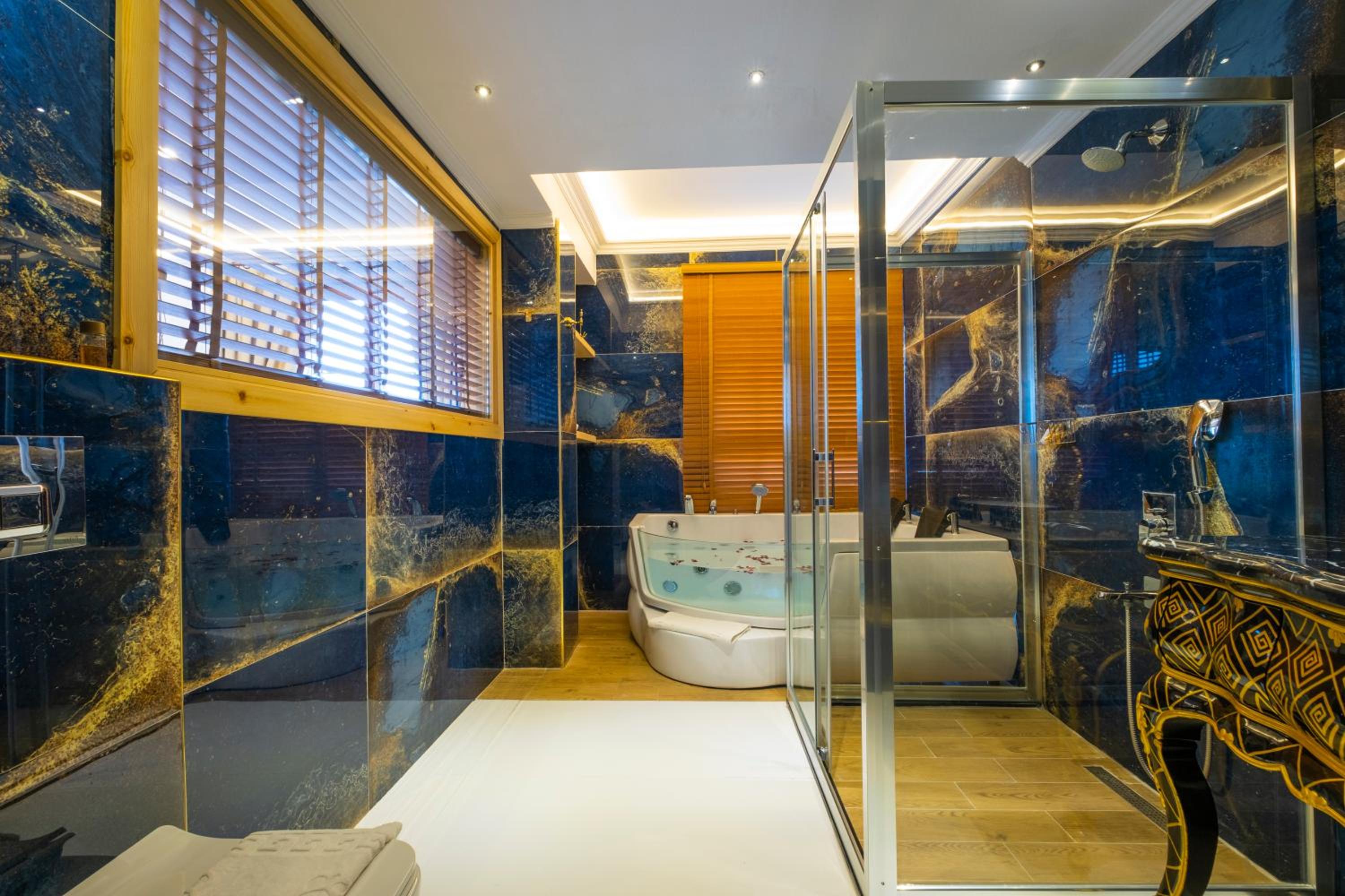 Reis Royal Otel - Image 31