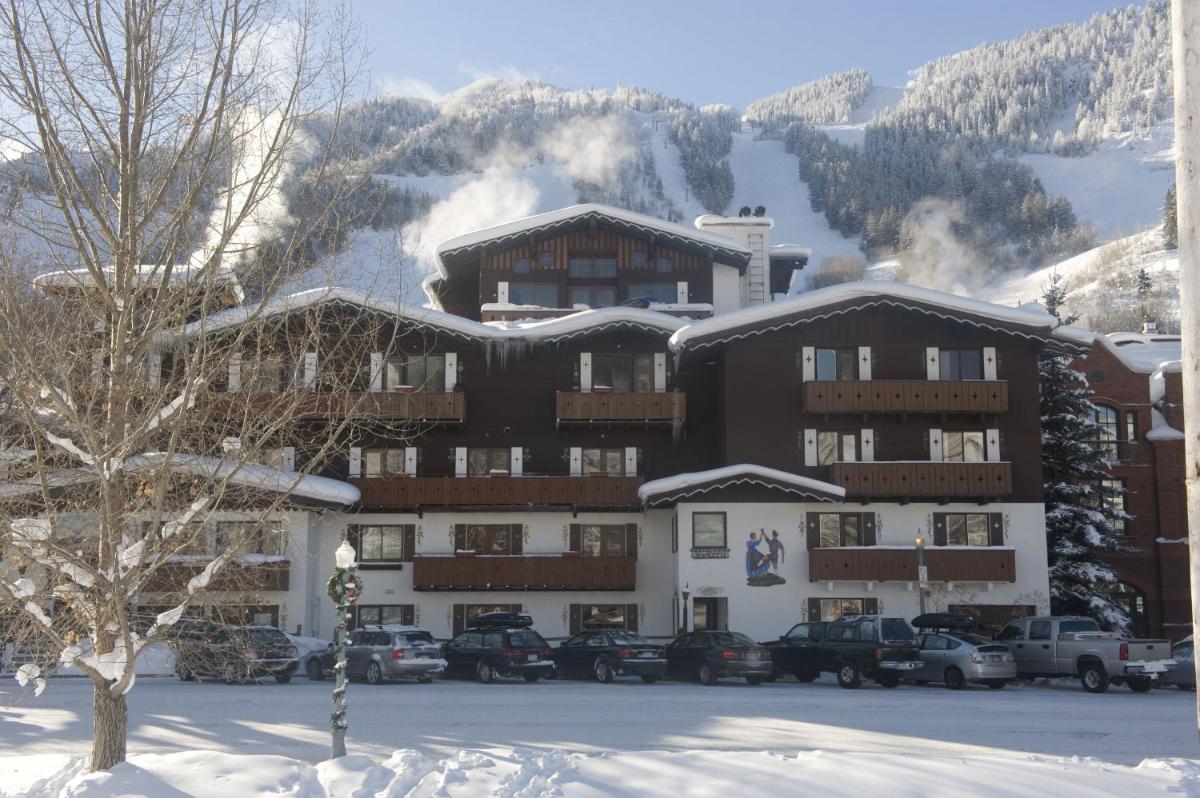 Hotel Mountain Chalet Aspen - Image 1