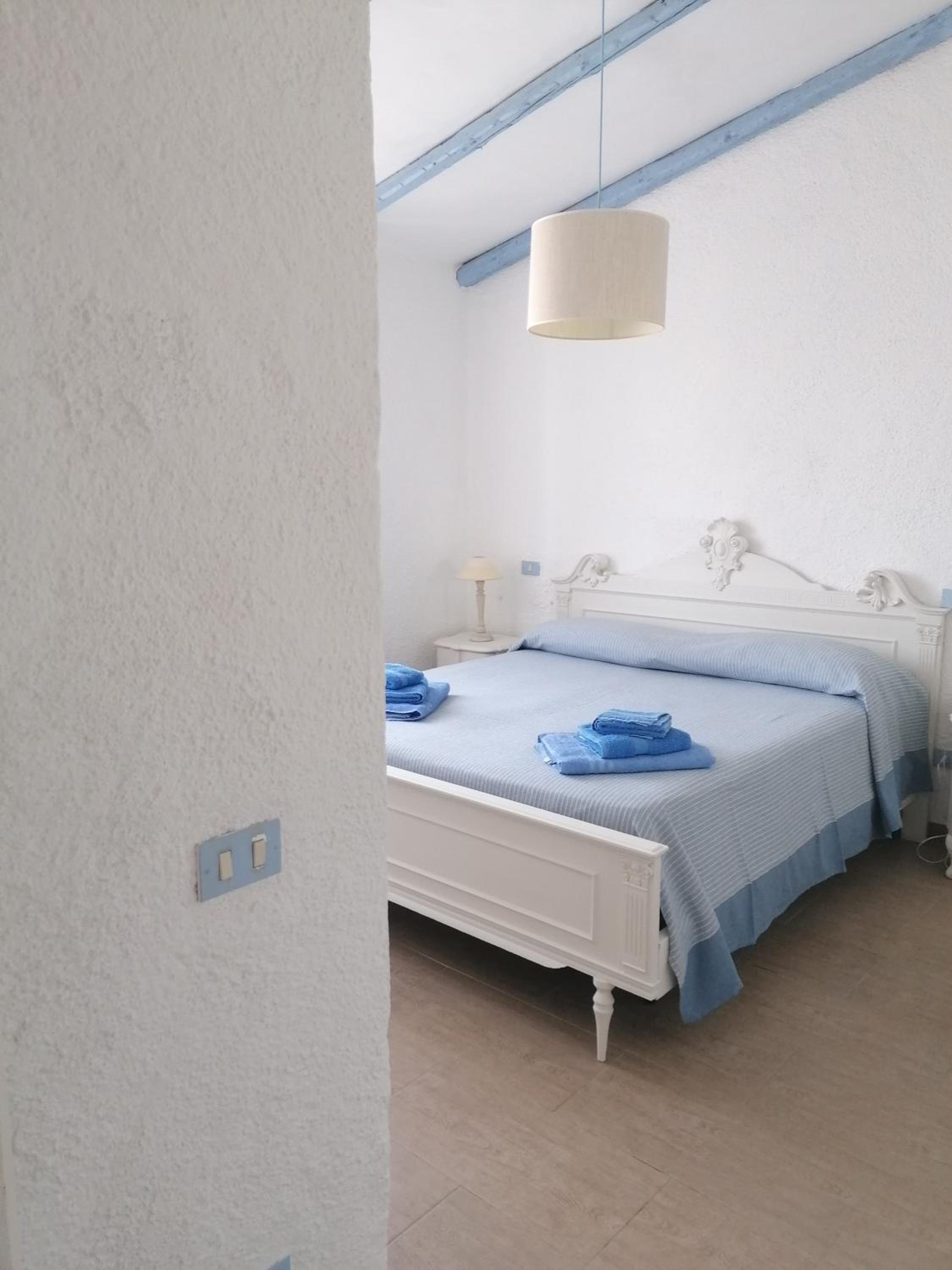 La Casetta Cannigione by Gmb Holidays