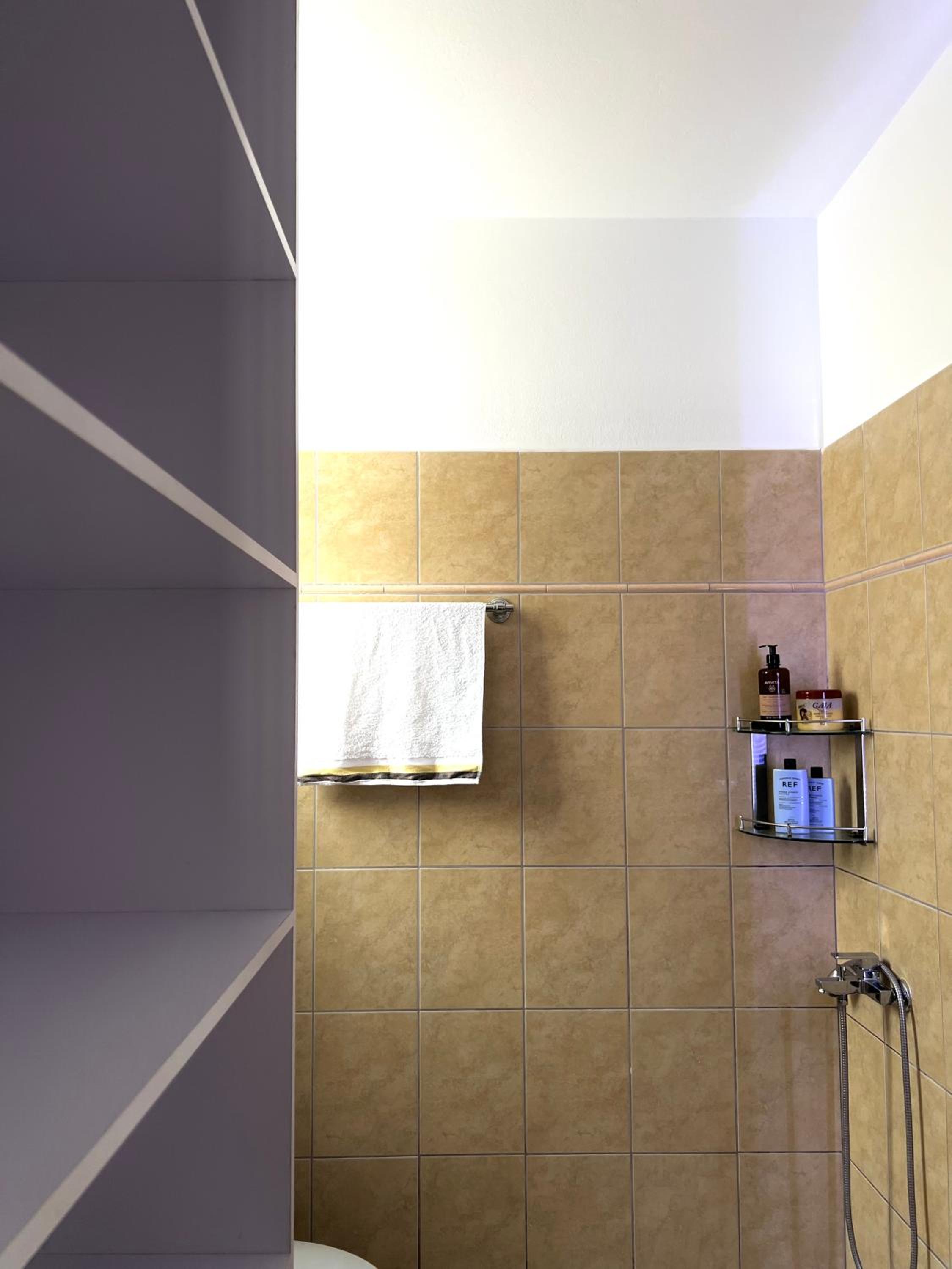 Vlora Relaxing Studio