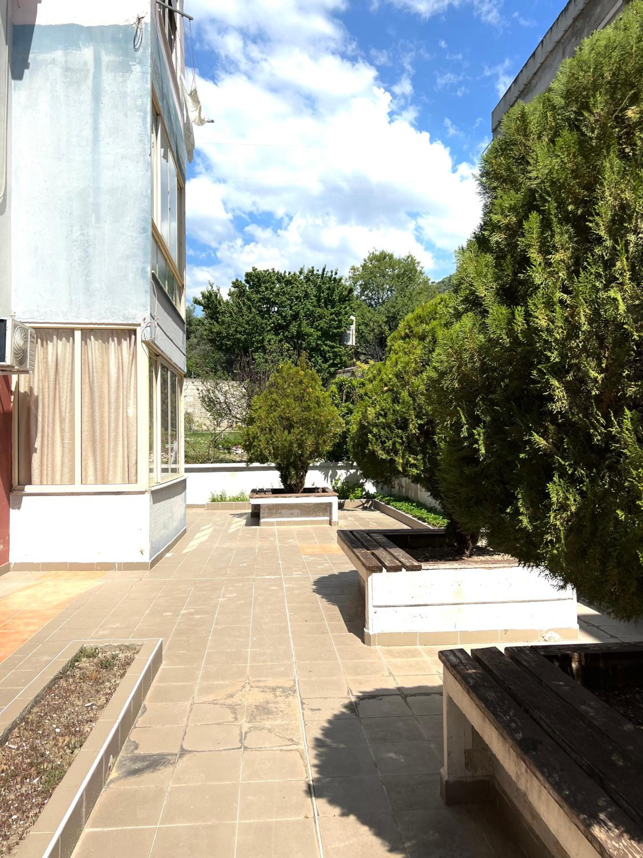 Vlora Relaxing Studio