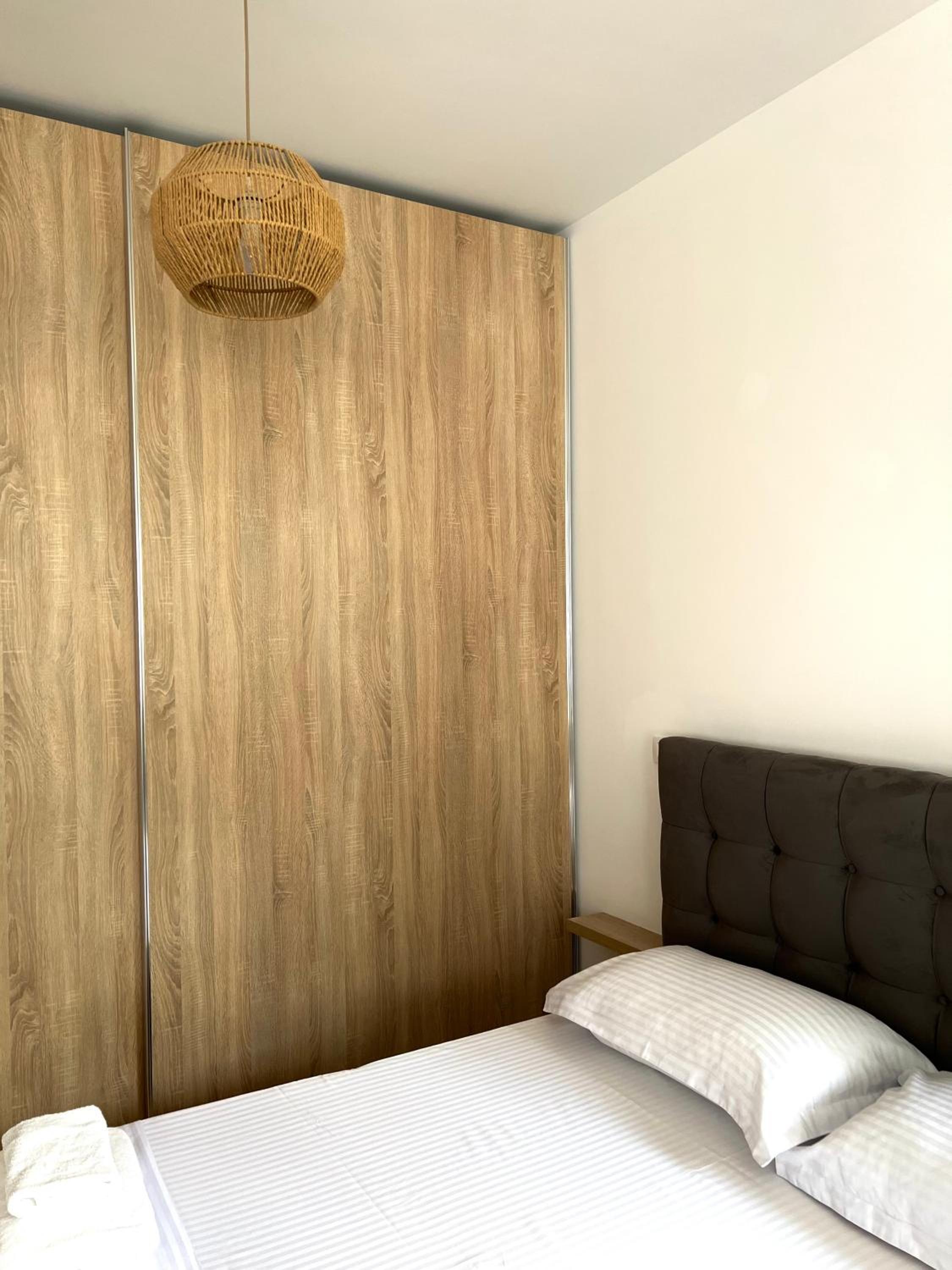 Vlora Relaxing Studio