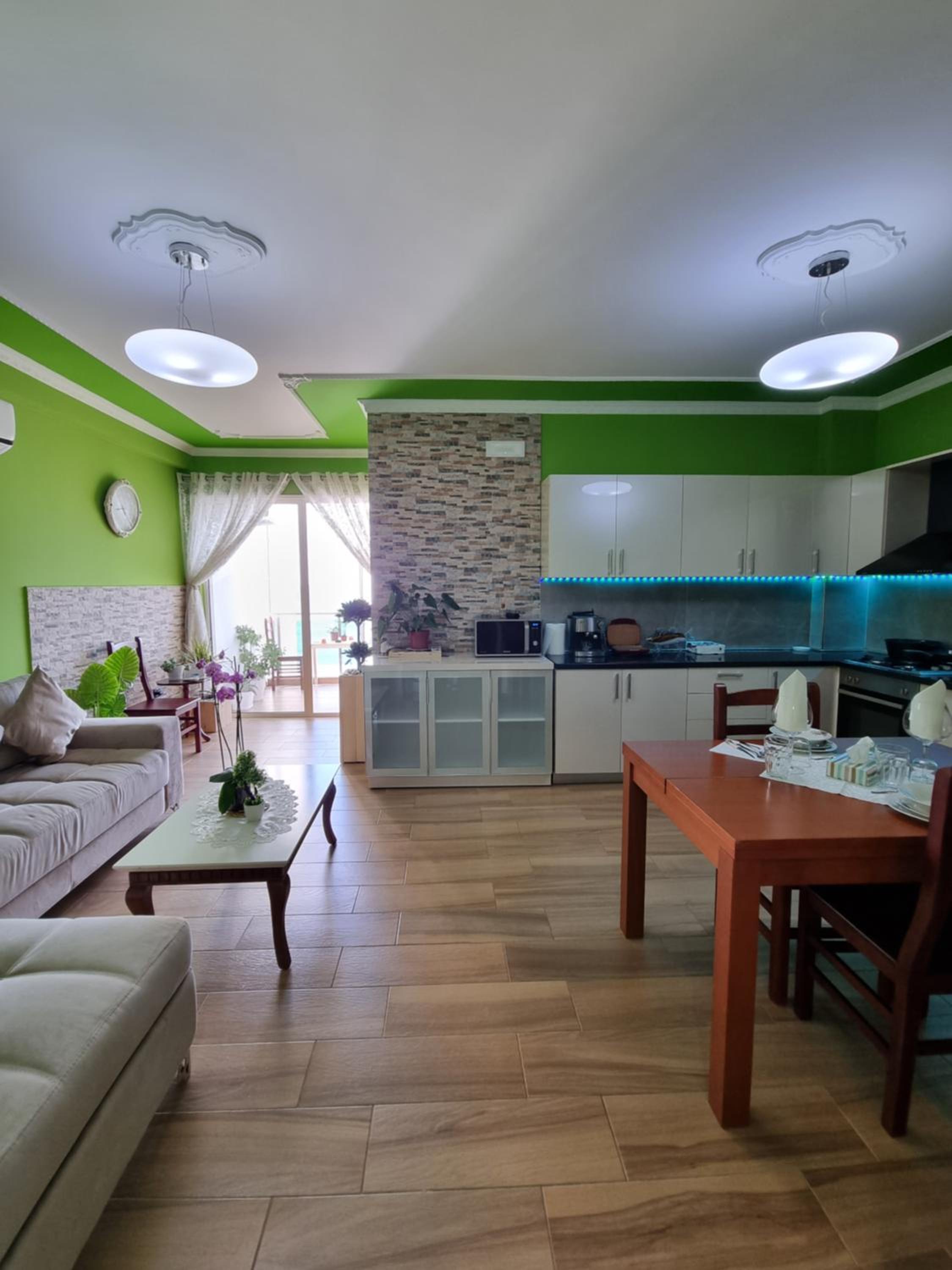 Seaview Luxury Apartment