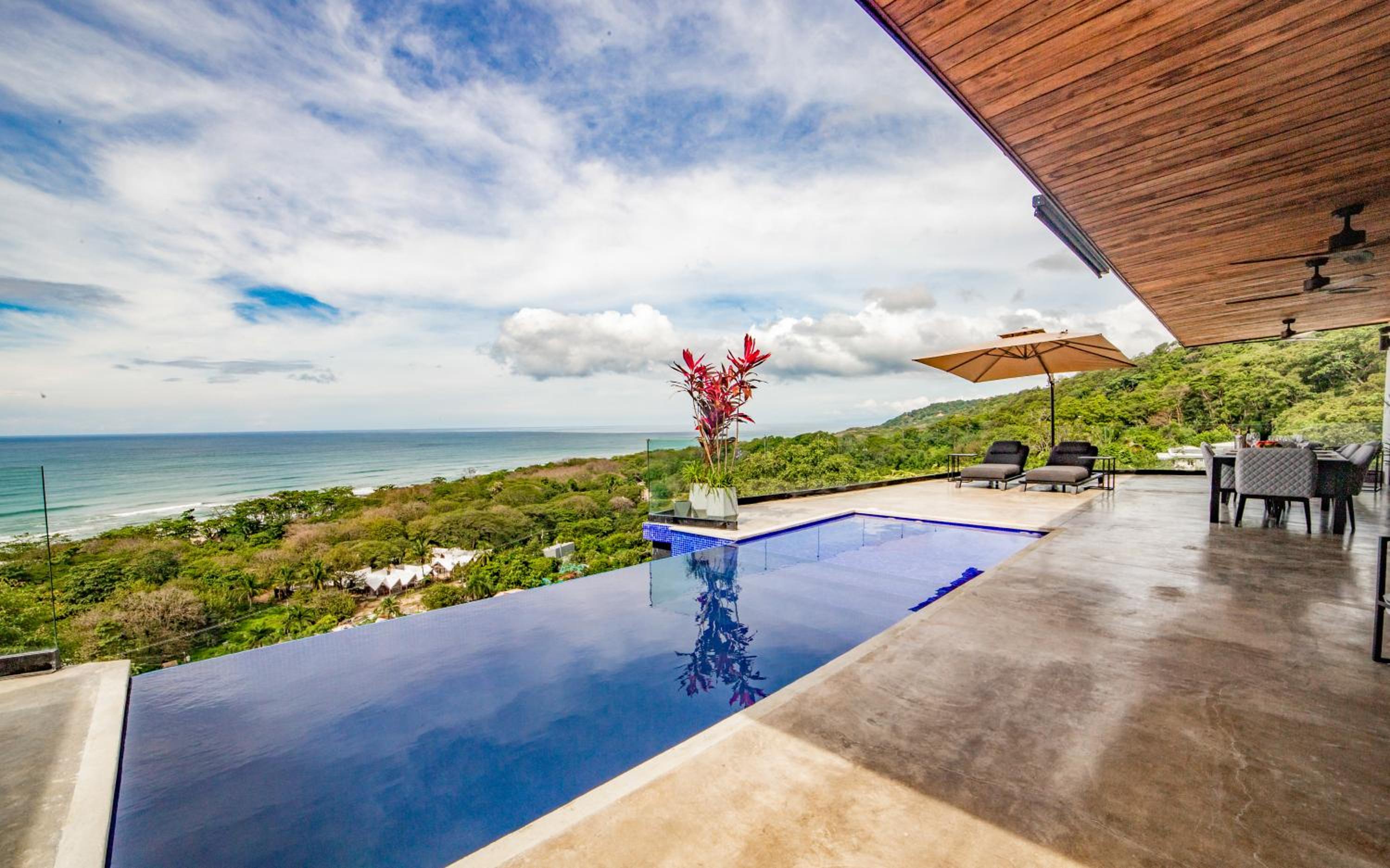 Hotel Casa Anna Santa Teresa - Image 1