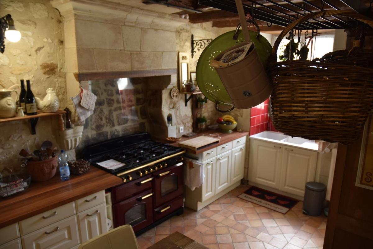 Photo 12