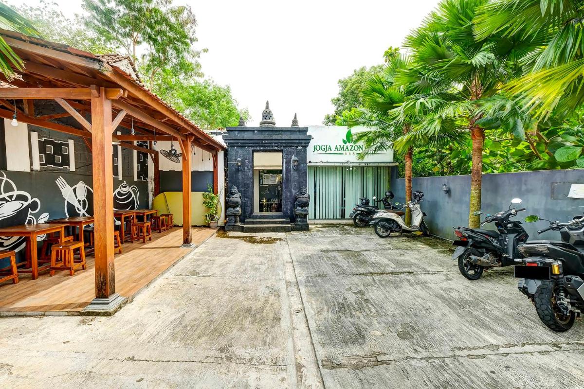 outdoor BBQ area