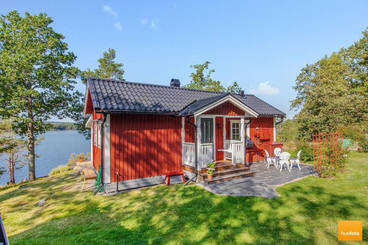 Ekudden. Idylliskt nära sjö. Egen strand. view 5