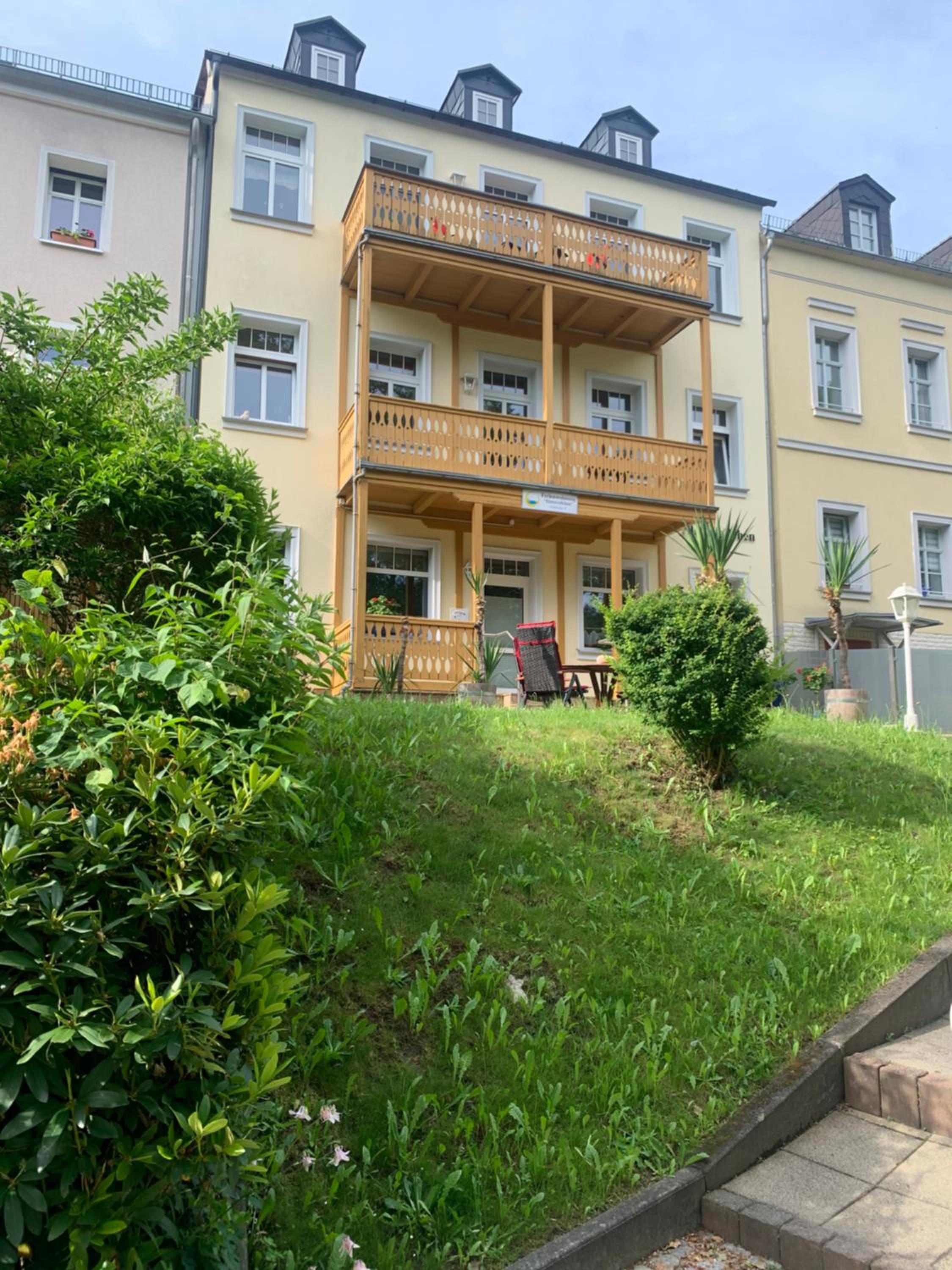Ferienwohnung Elsterveilchen - 100 m zur Soletherme ,Kurpark & Theater, Parkplatz