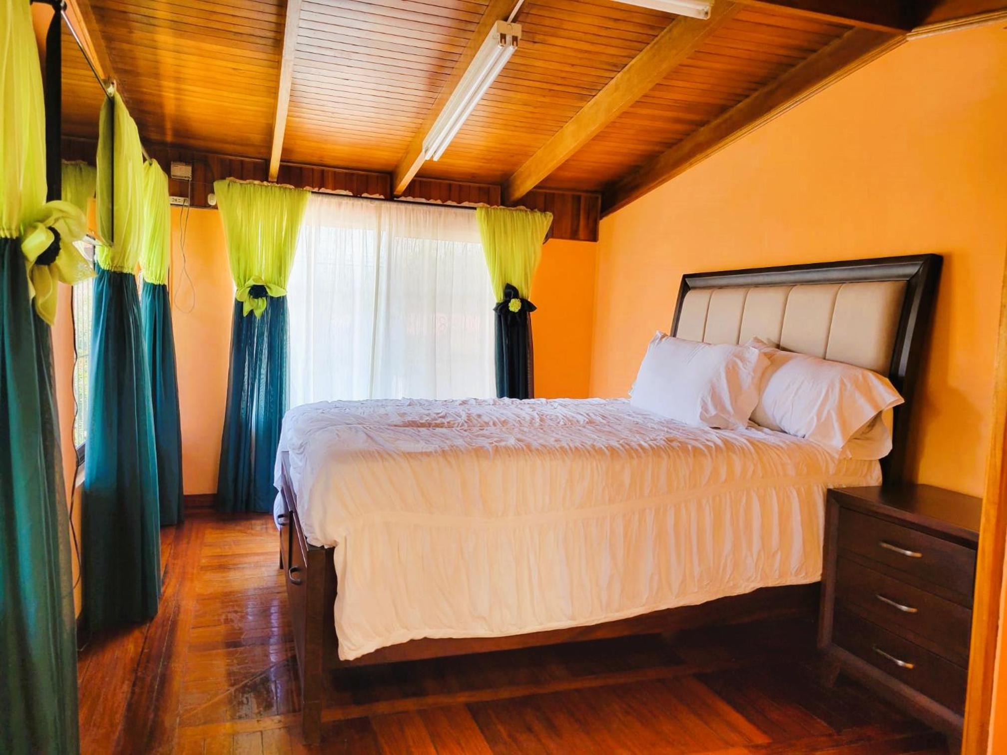 Casa Flores