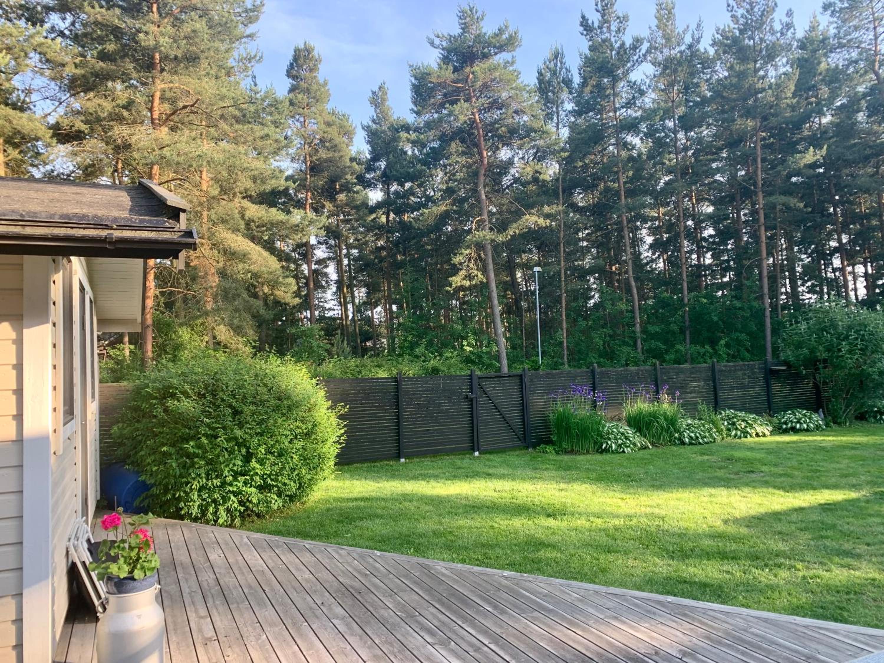 Mysigt boende i Åhus med egen ingång, terass, wifi, tvättmaskin & parkering! view 2