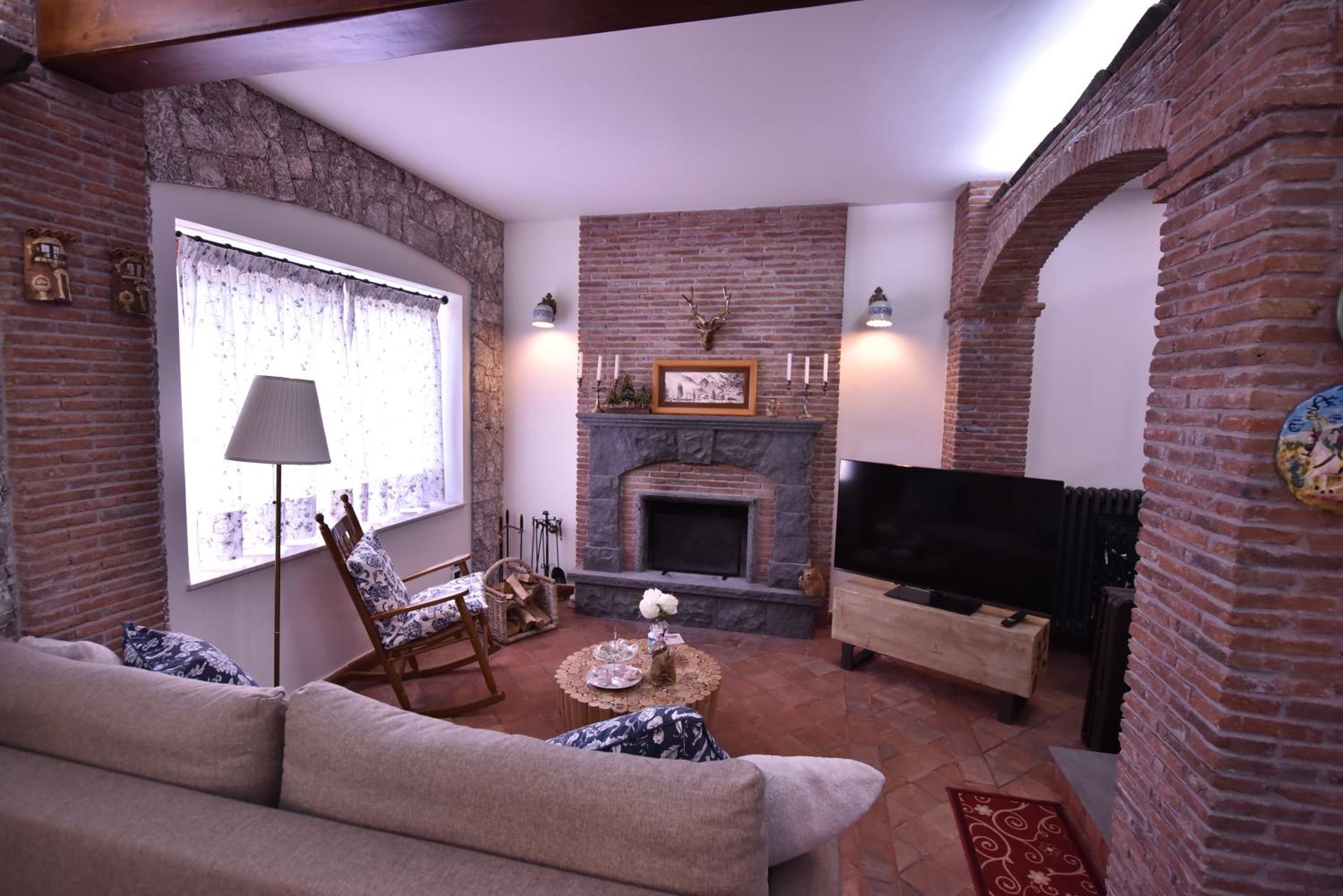 Villa Caterina, alle pendici del Vulcano Etna