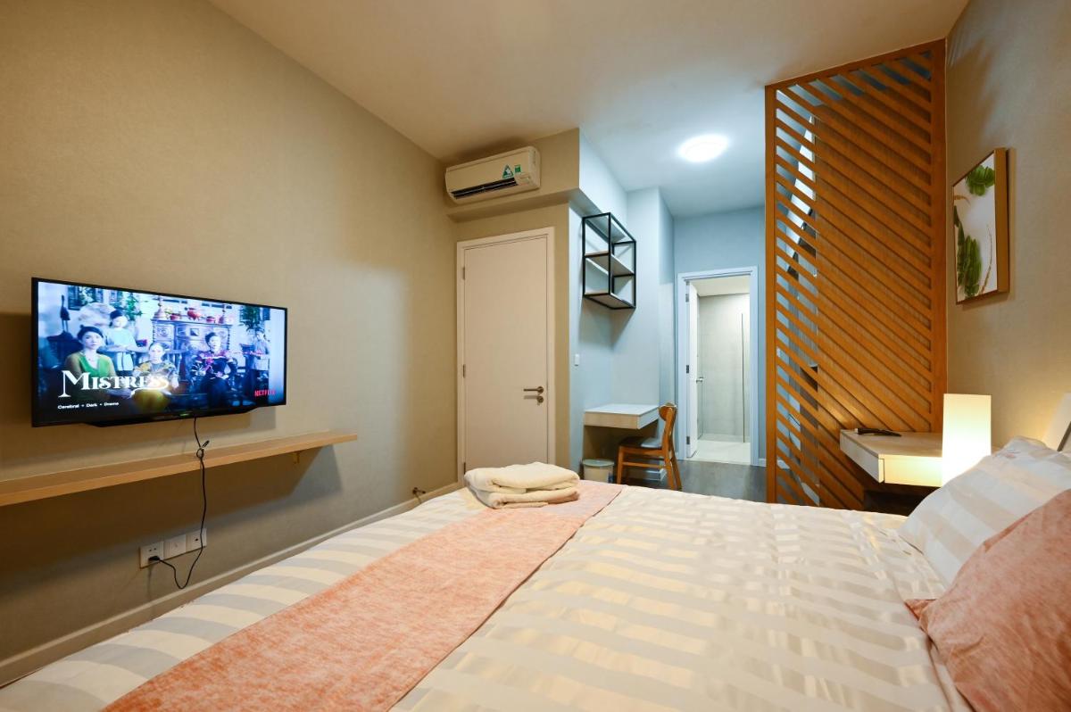 Estella Heights Saigon City View 2BR Apartment & Pool