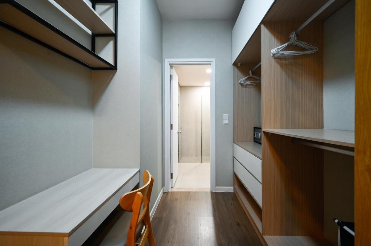 Estella Heights Saigon City View 2BR Apartment & Pool