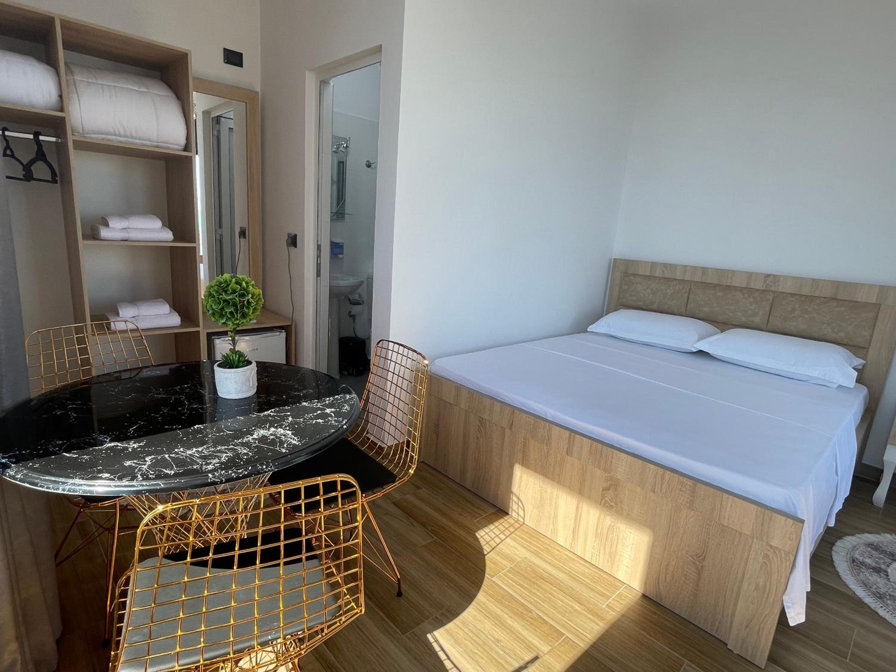 four generation hotel