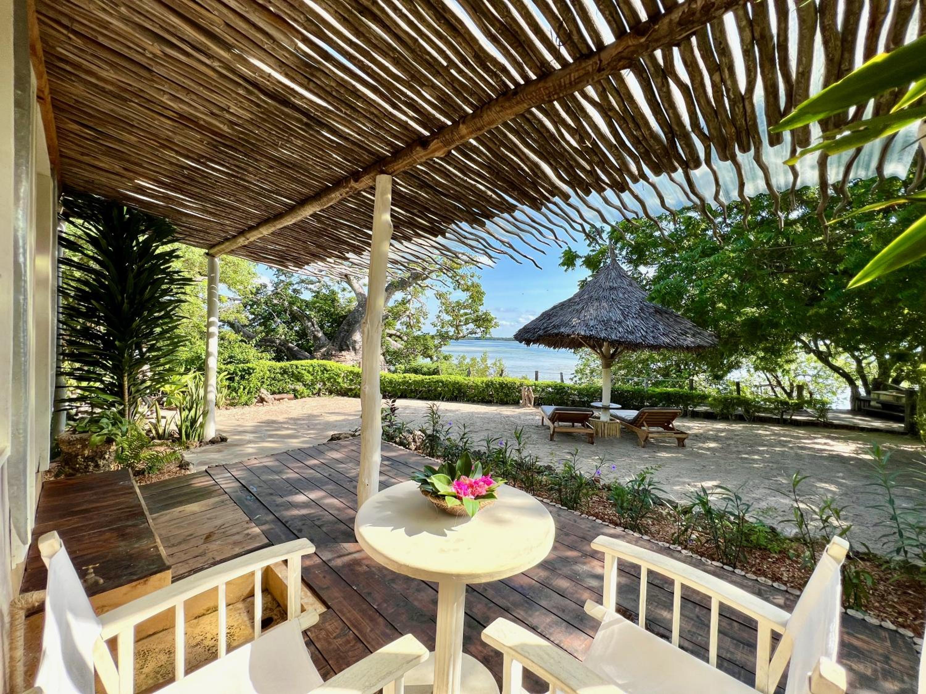 Rock and Sea Resort