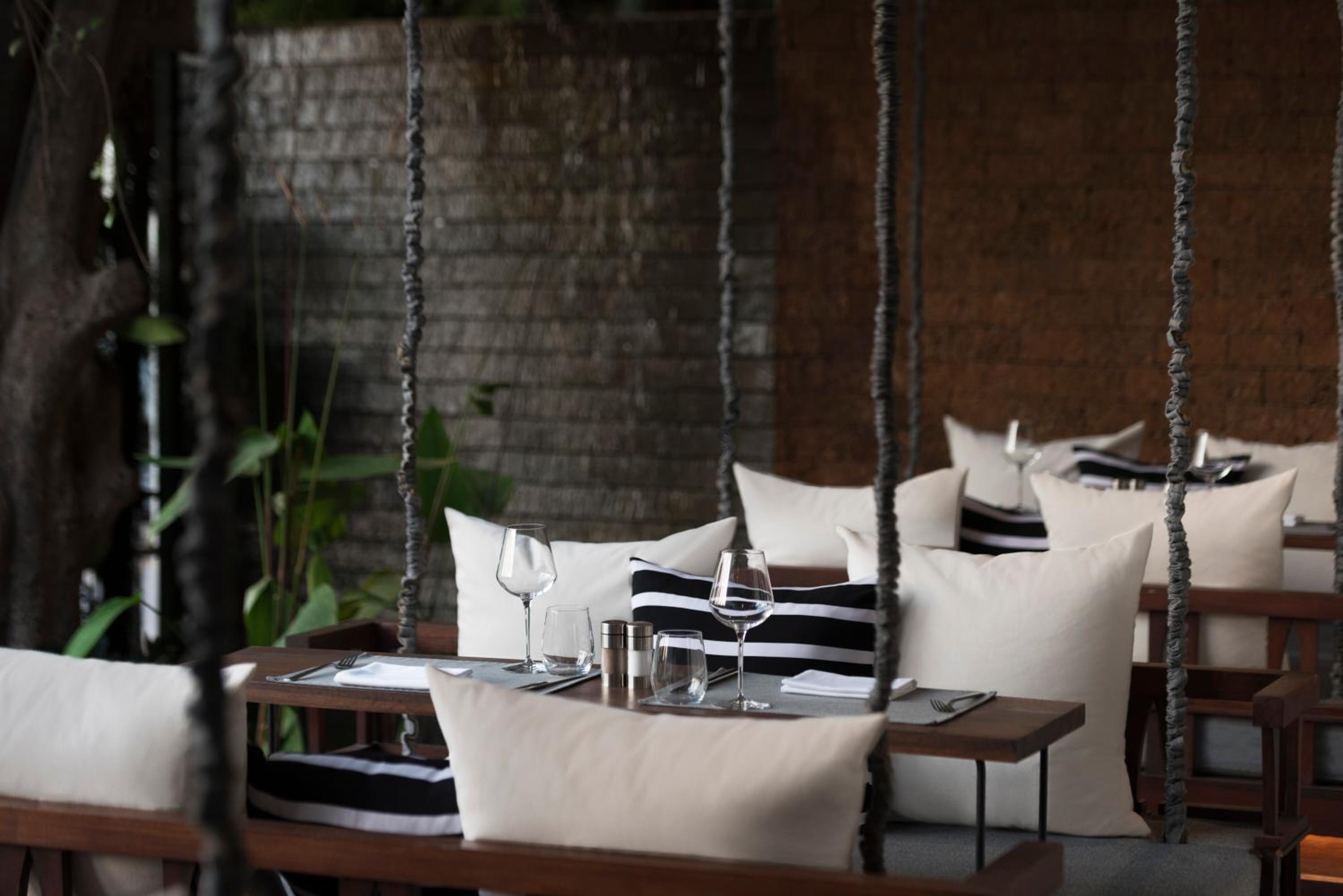 Jaya House River Park Hotel 185