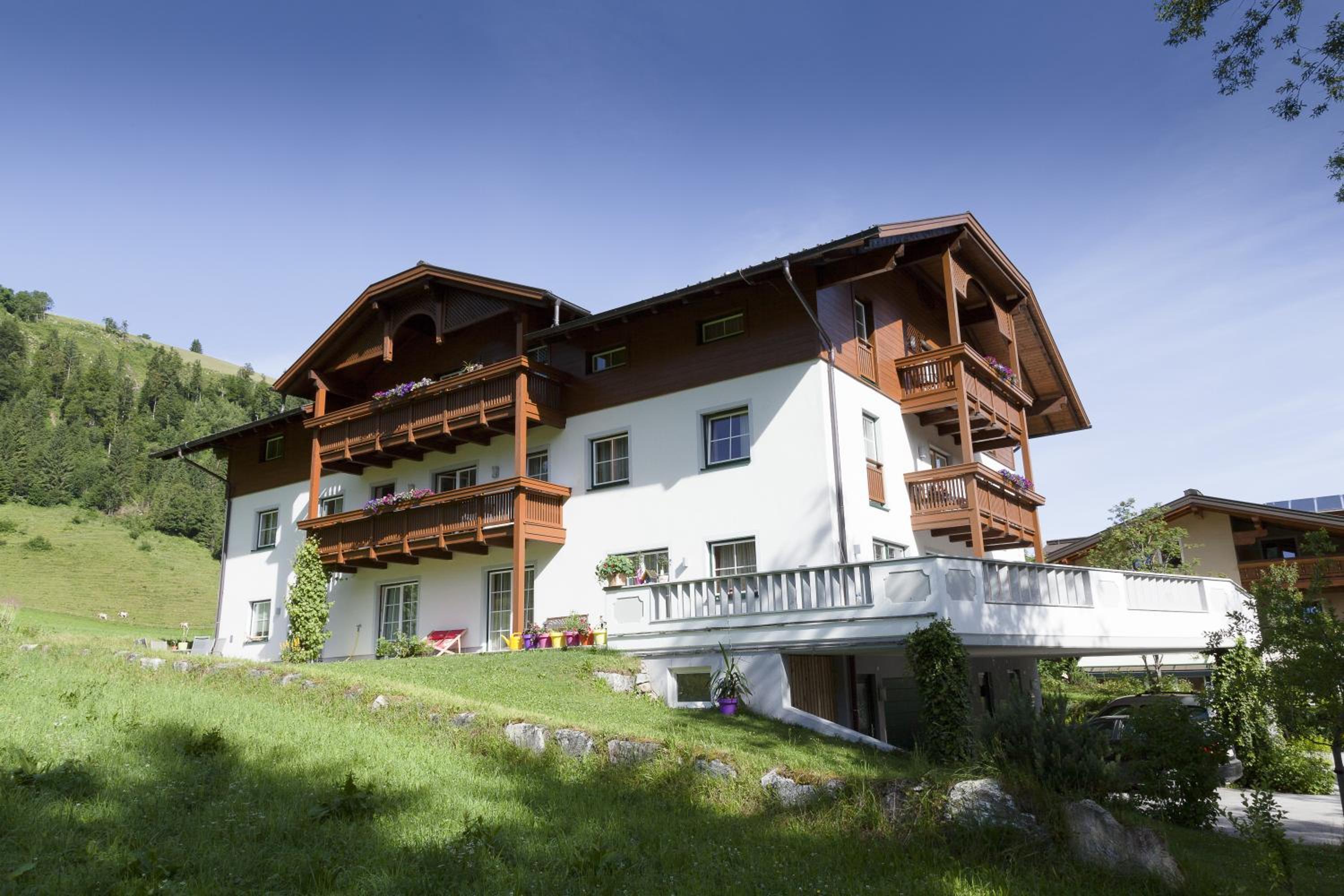 Appartementhaus Elmo Viehhauser KG