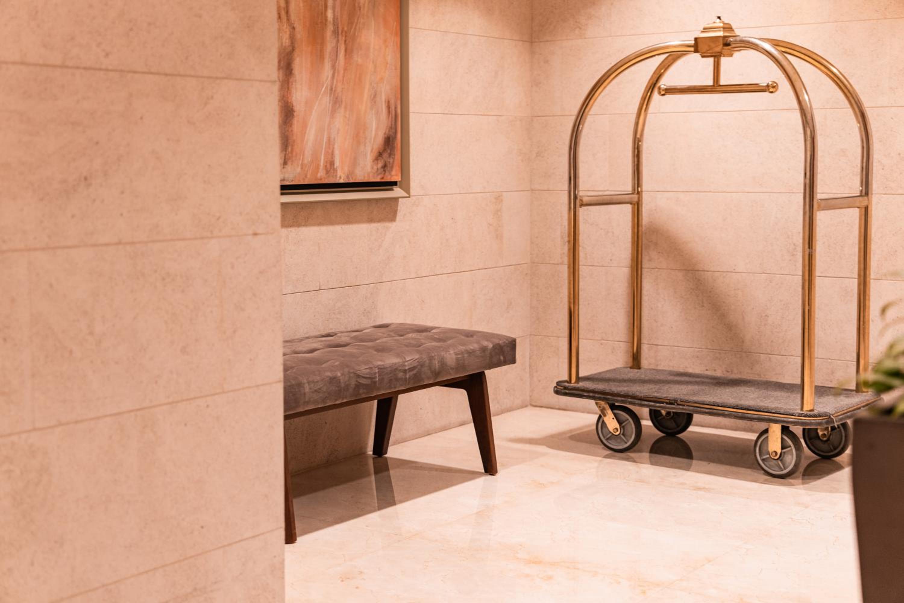 Prime Retreats - 29 Emaar Boulevard Downtown Dubai