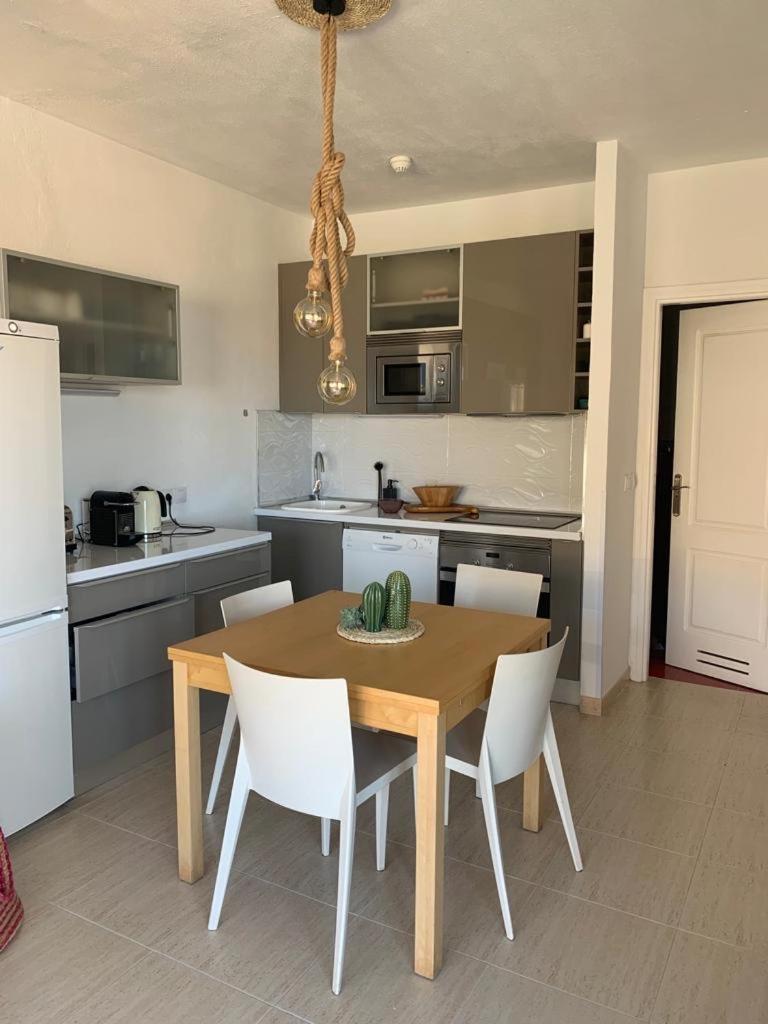Apartment with views of sea and mountains photo 4